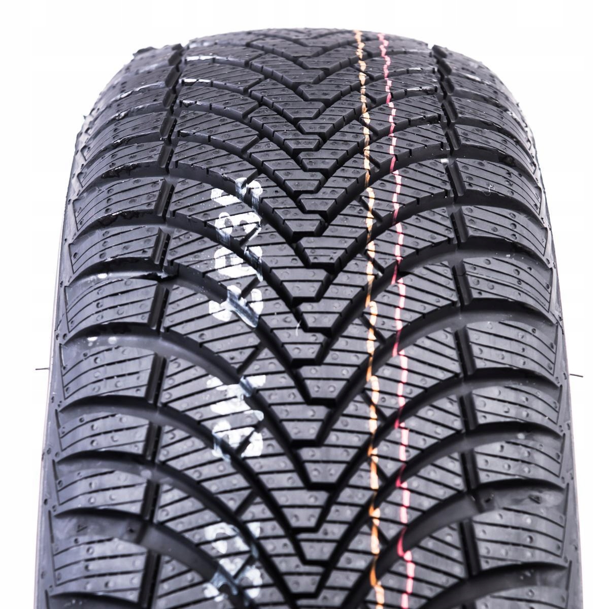1x Celoroční Pneumatika 205/45R17 Kumho Solus 4S HA32