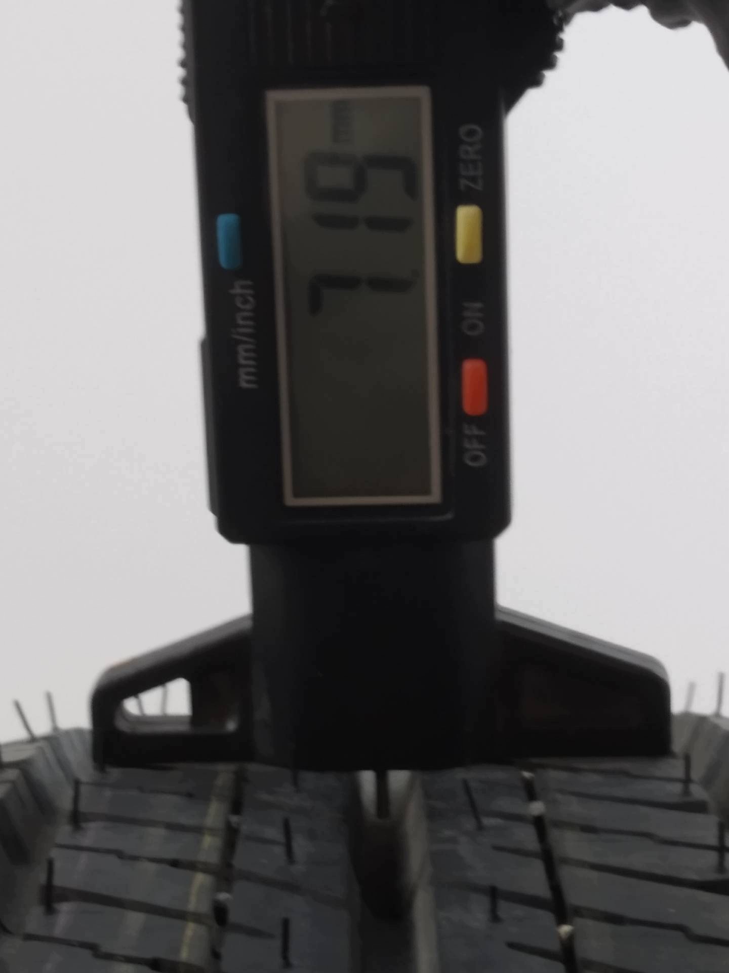 caoutchouc été DUNLOP SP10 175/65R14 (1702) 7.19