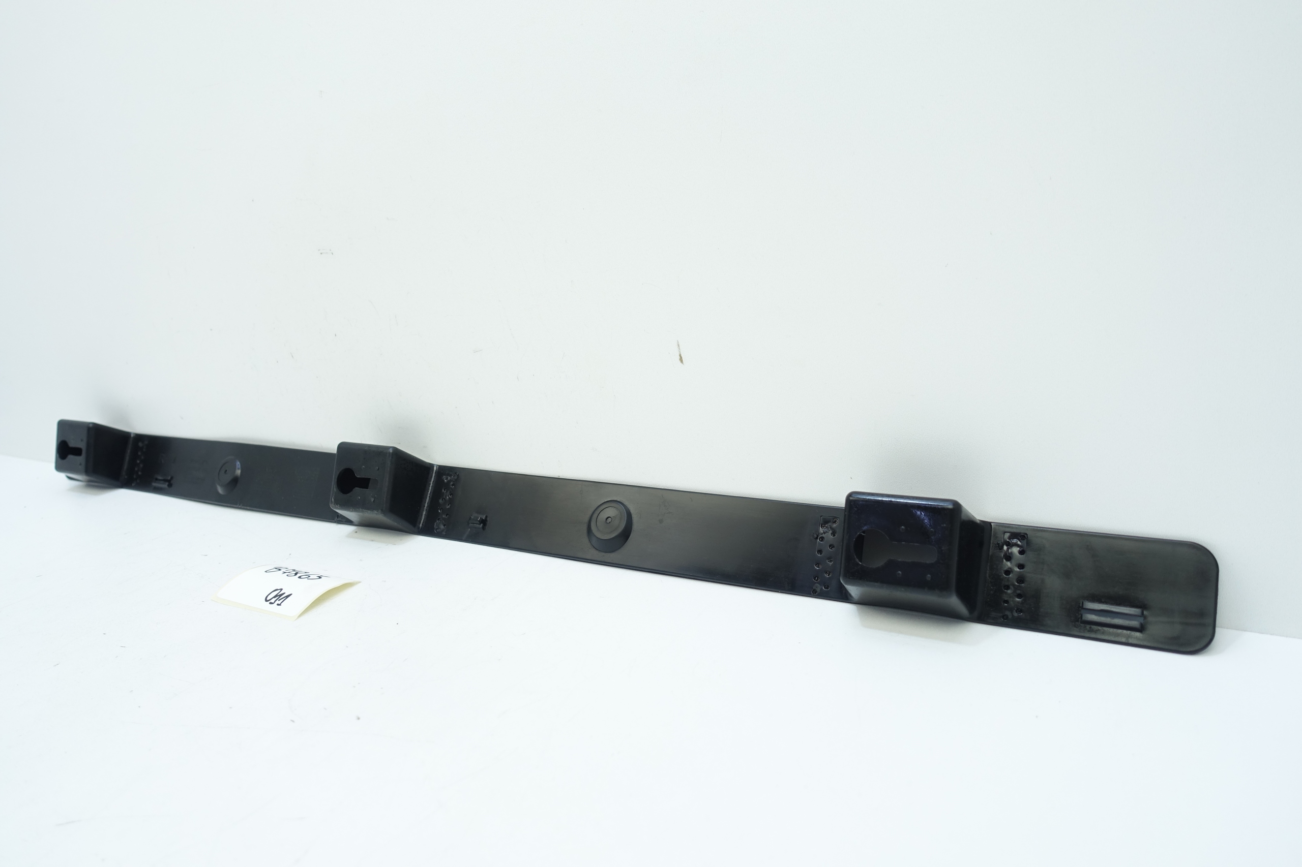 holder mouldings PROGOWEJ right VOLVO XC90 II 16