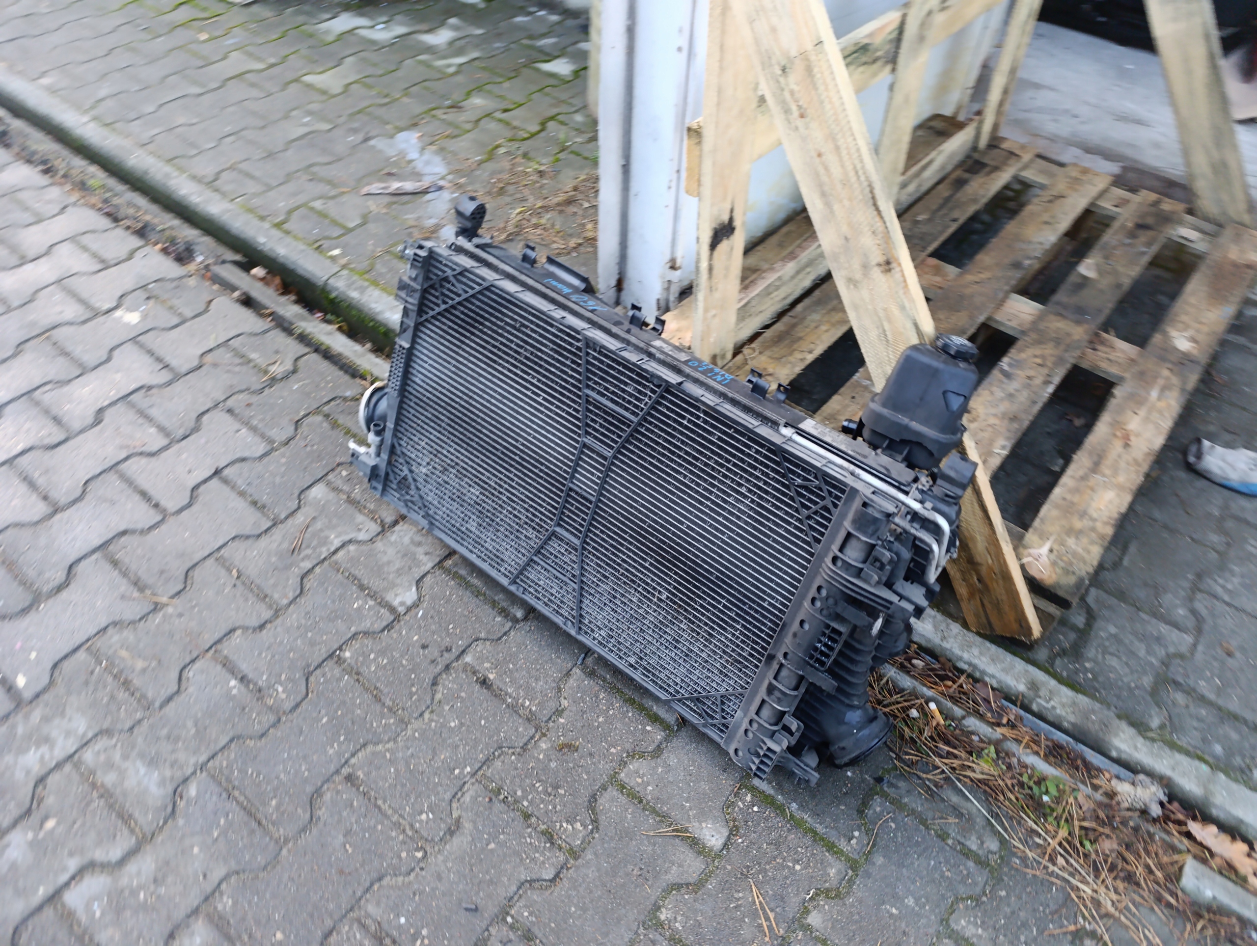 KOMPLET RADIATEUR PEUGEOT 507 2.0 DIESEL