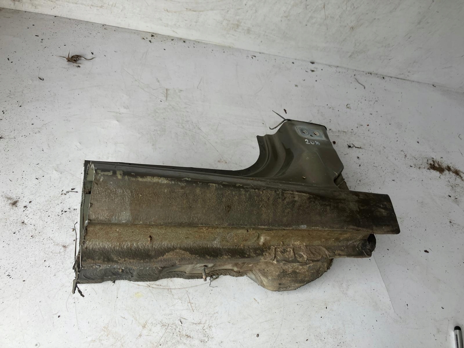threshold right front PEUGEOT 208 and