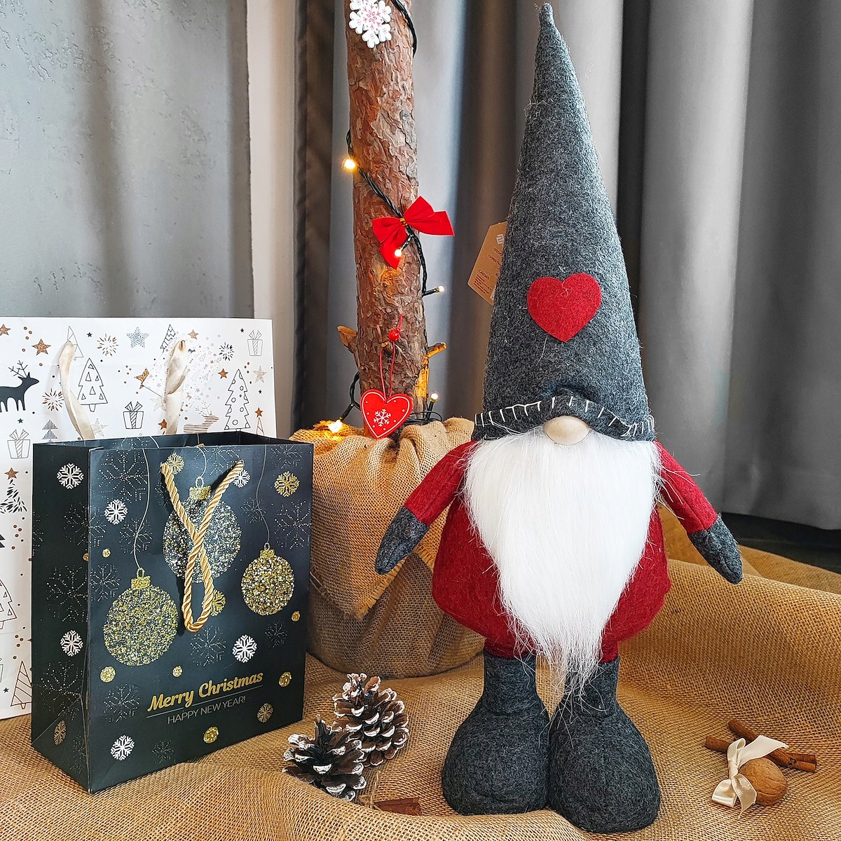 FIGURKA SKRZAT ŚWIĄTECZNA OZDOBA TELESKOPOWE NÓŻKI Szerokość produktu 21 cm