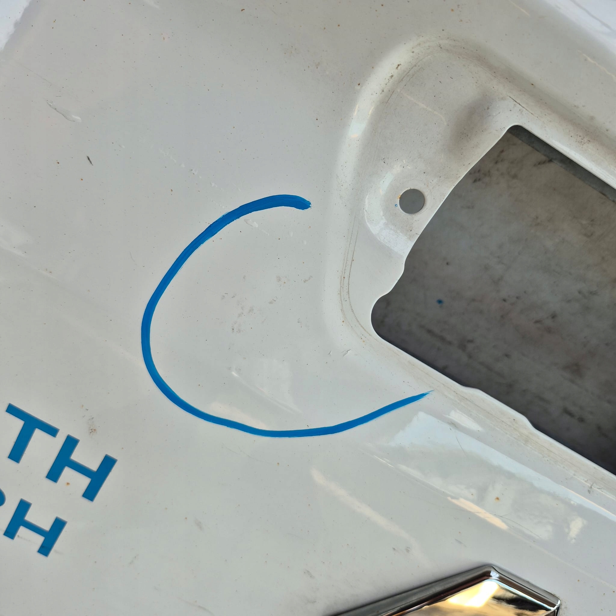 RENAULT ALASKAN 16-20 BURTA boot door rear