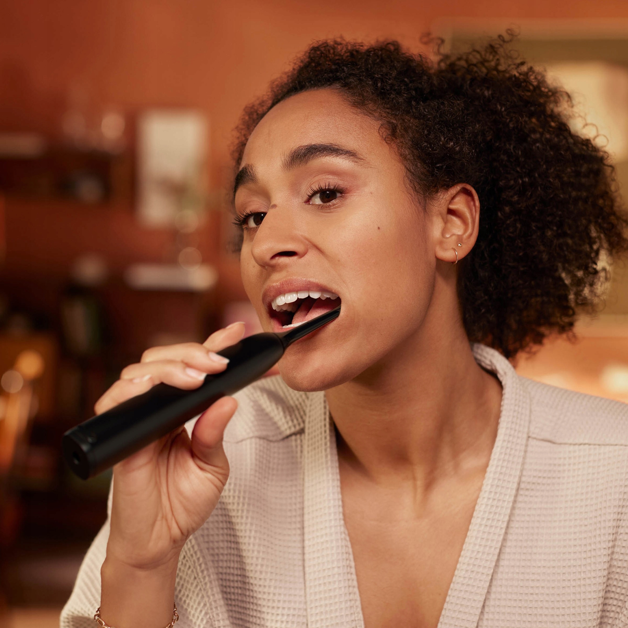 2x Philips Sonicare 5300 szczoteczka soniczna zestaw biała czarna HX7109/01