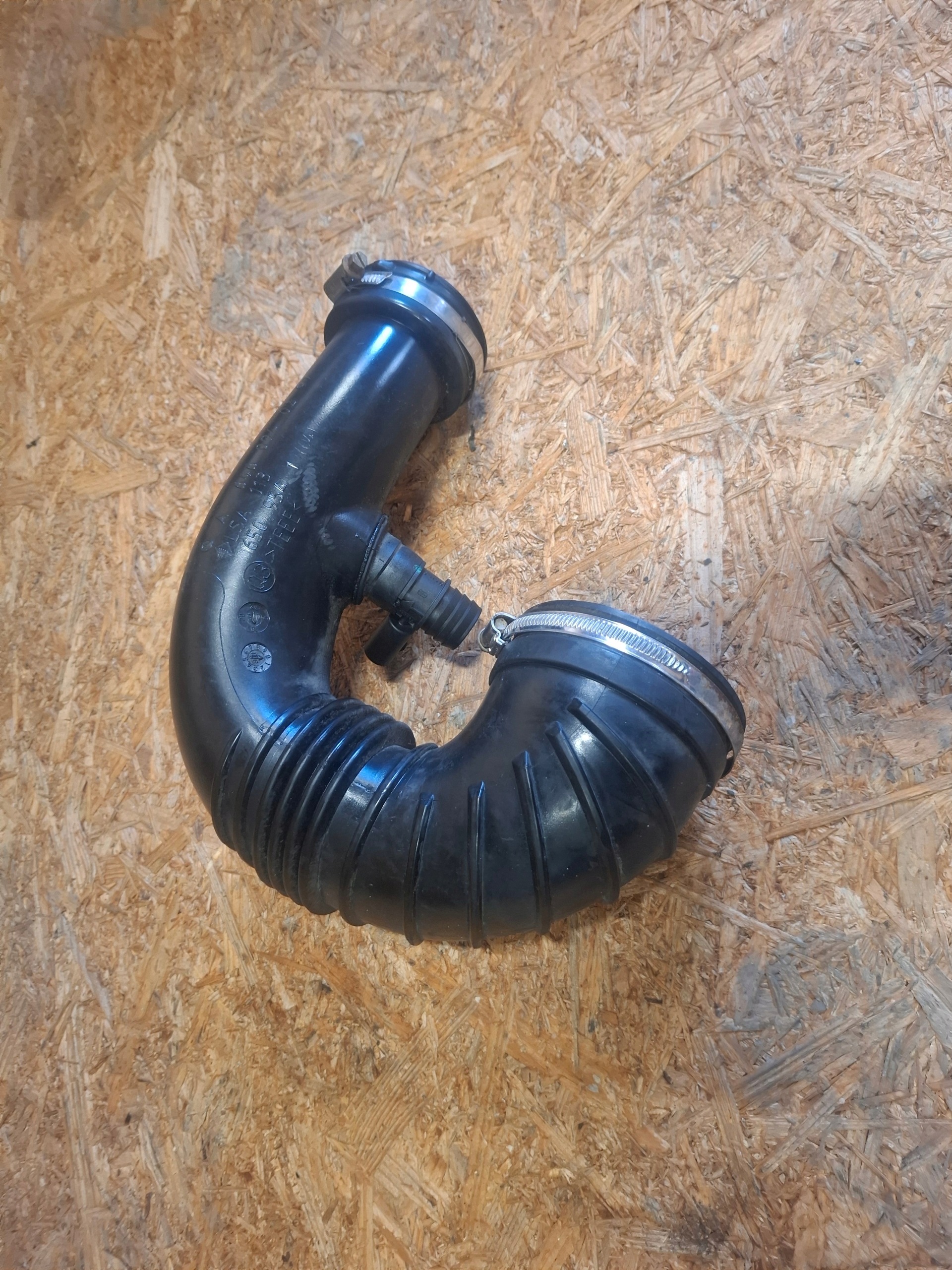 rohr DOLOT MERCEDES W203 2,2 CDI A6460940297