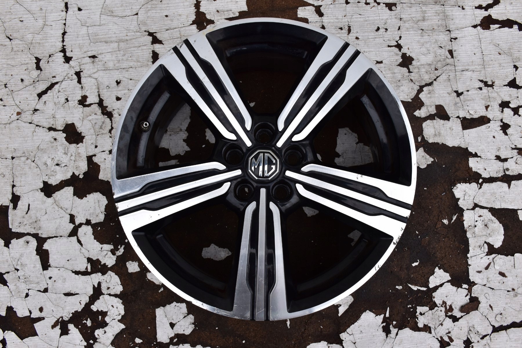 disque d'aluminium MG ZS 7" x 17" 5x112 ET41 10235593