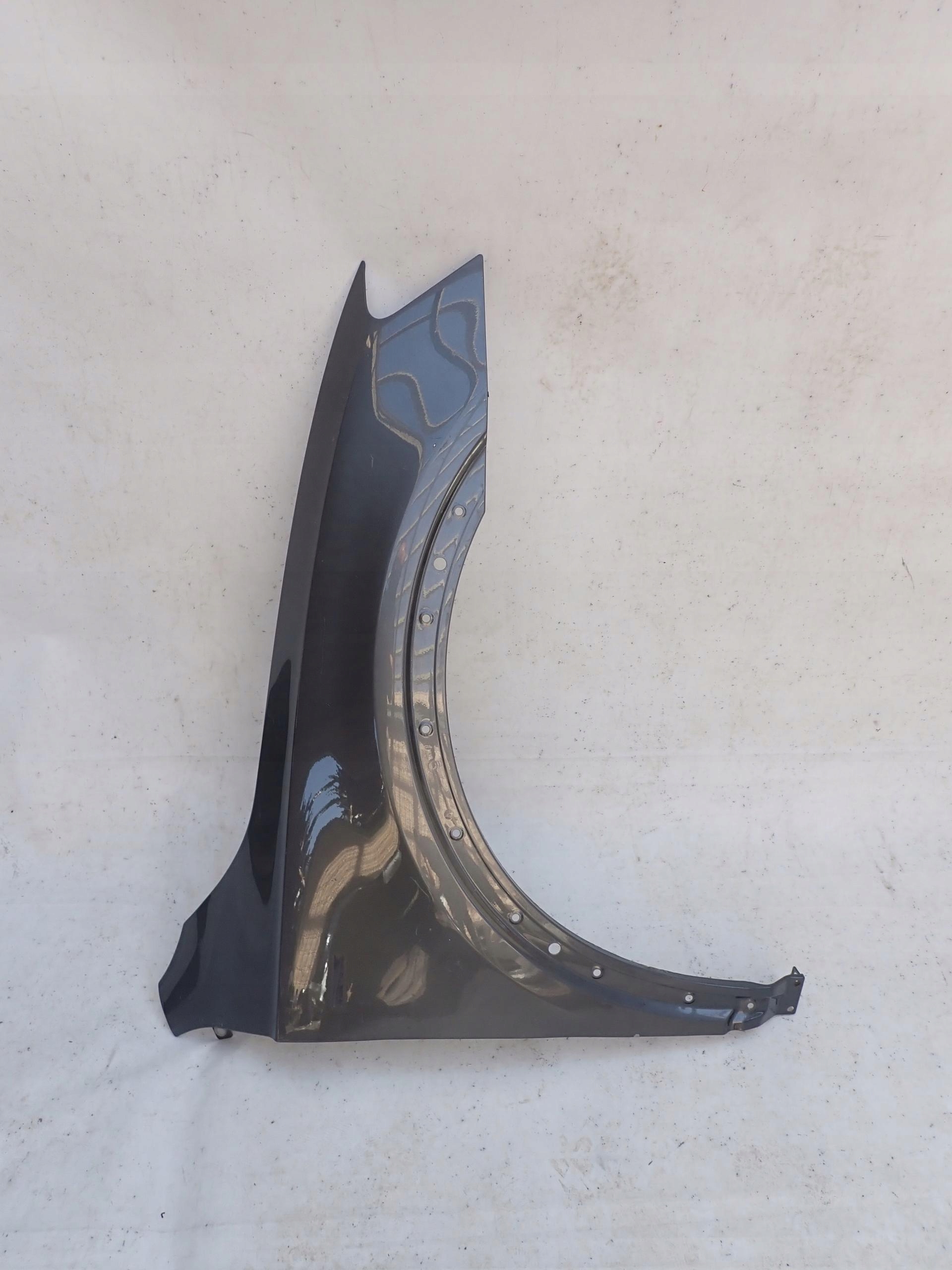 AUDI Q3 and 11- fender right front front