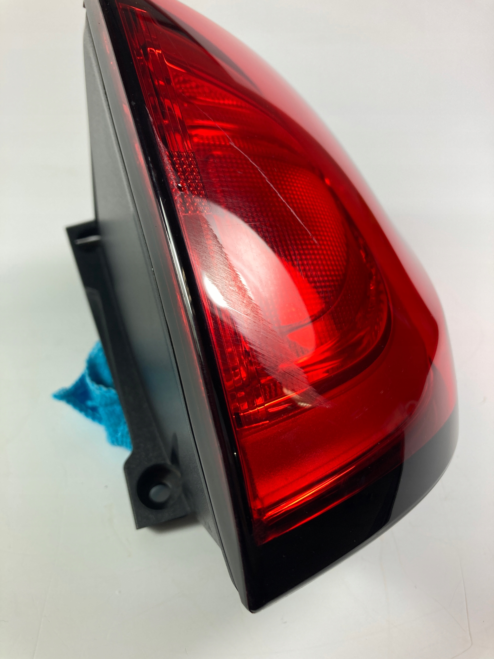 Chrysler Pacifica hybryda 2017-20 light rear right rear part