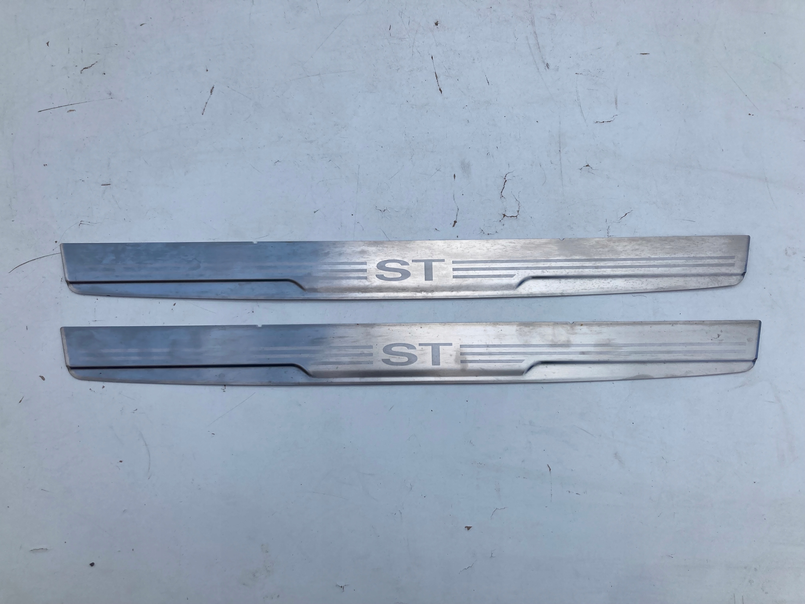 moulding cap threshold left right front Ford MONDEO Mk3 ST 220