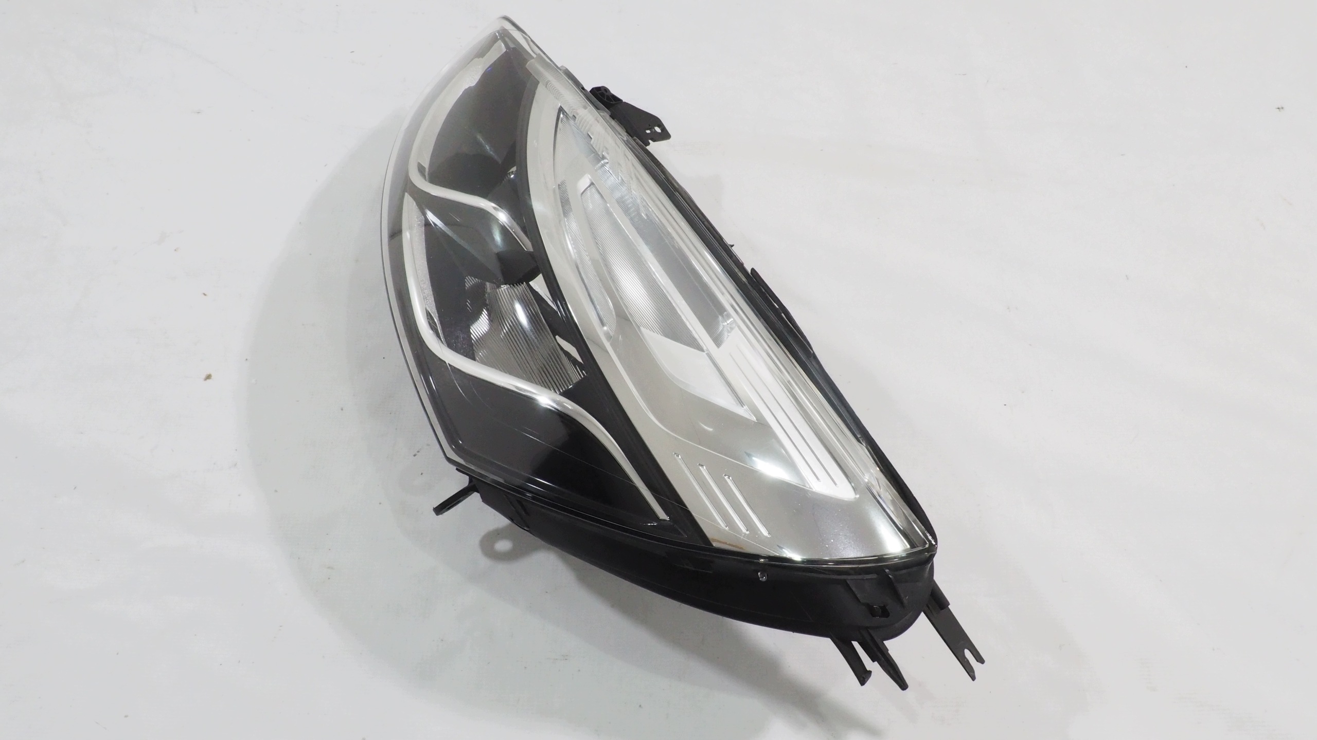 Renault Clio IV light left front 260600373R