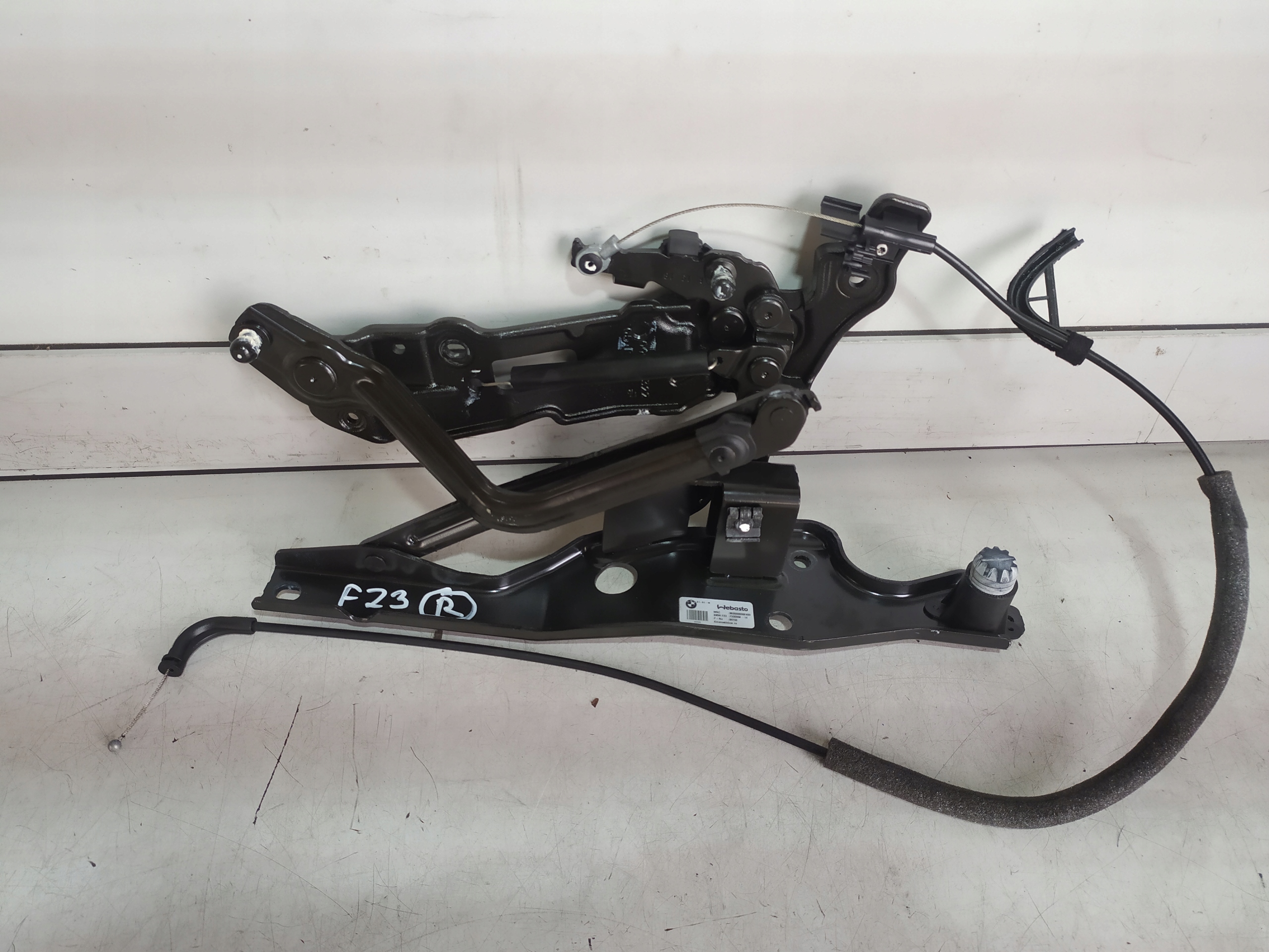 BMW 2 F23 ZAWIAS DACHU PRAWY 7300958