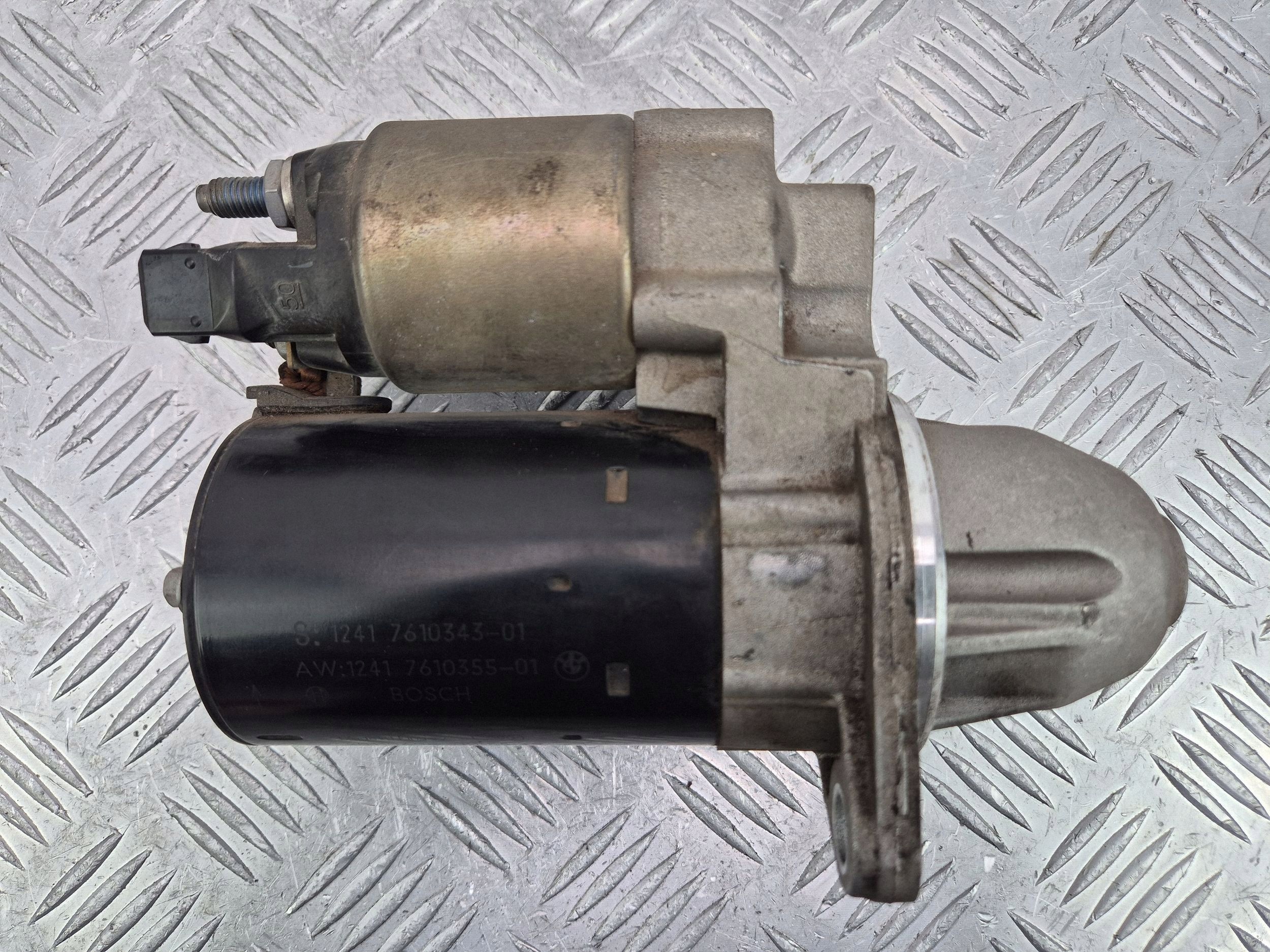 BMW 3 E90 E91 320i 2.0 starter N43B20AA 7610343