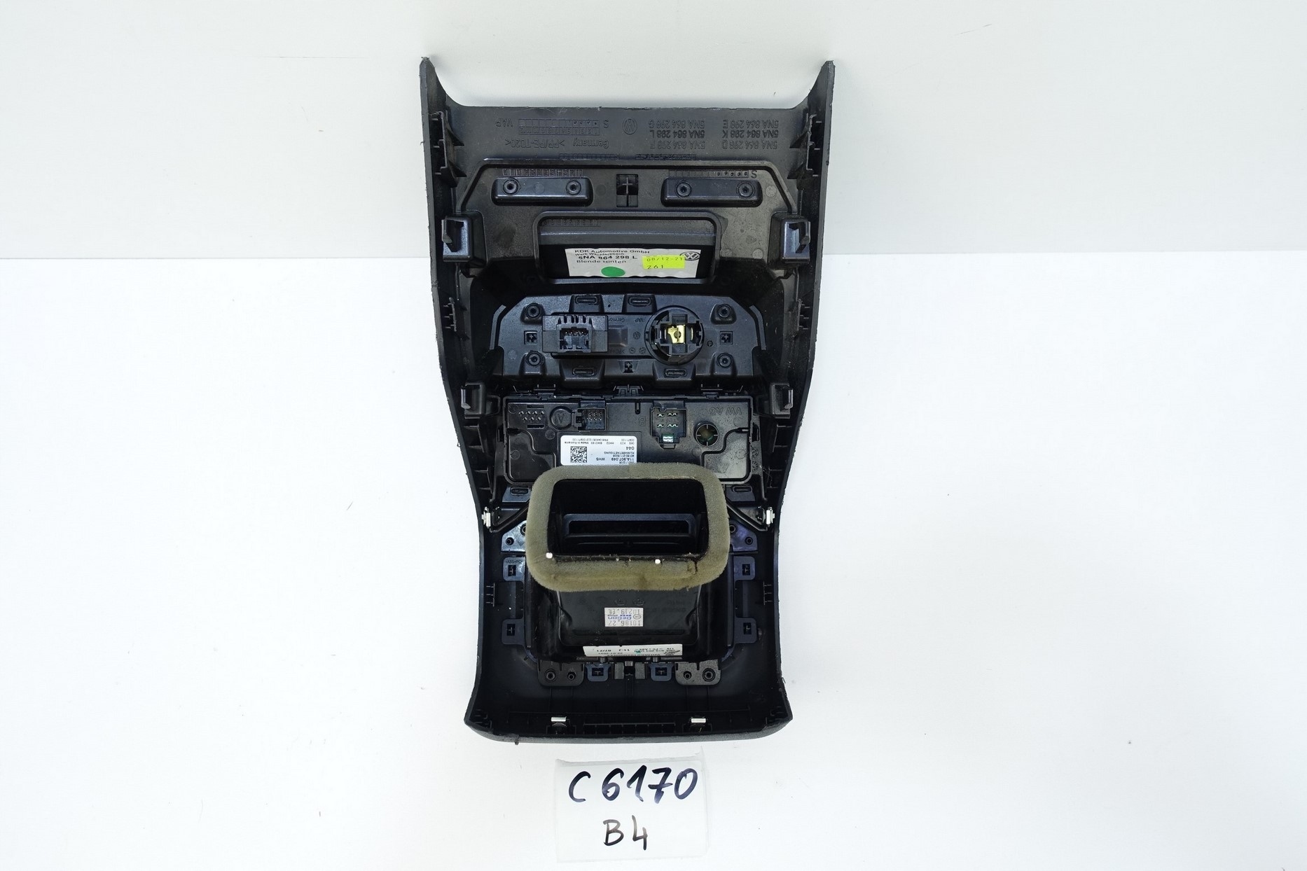 PANEL TUNEL střední záď VW TIGUAN II 5NA 2016