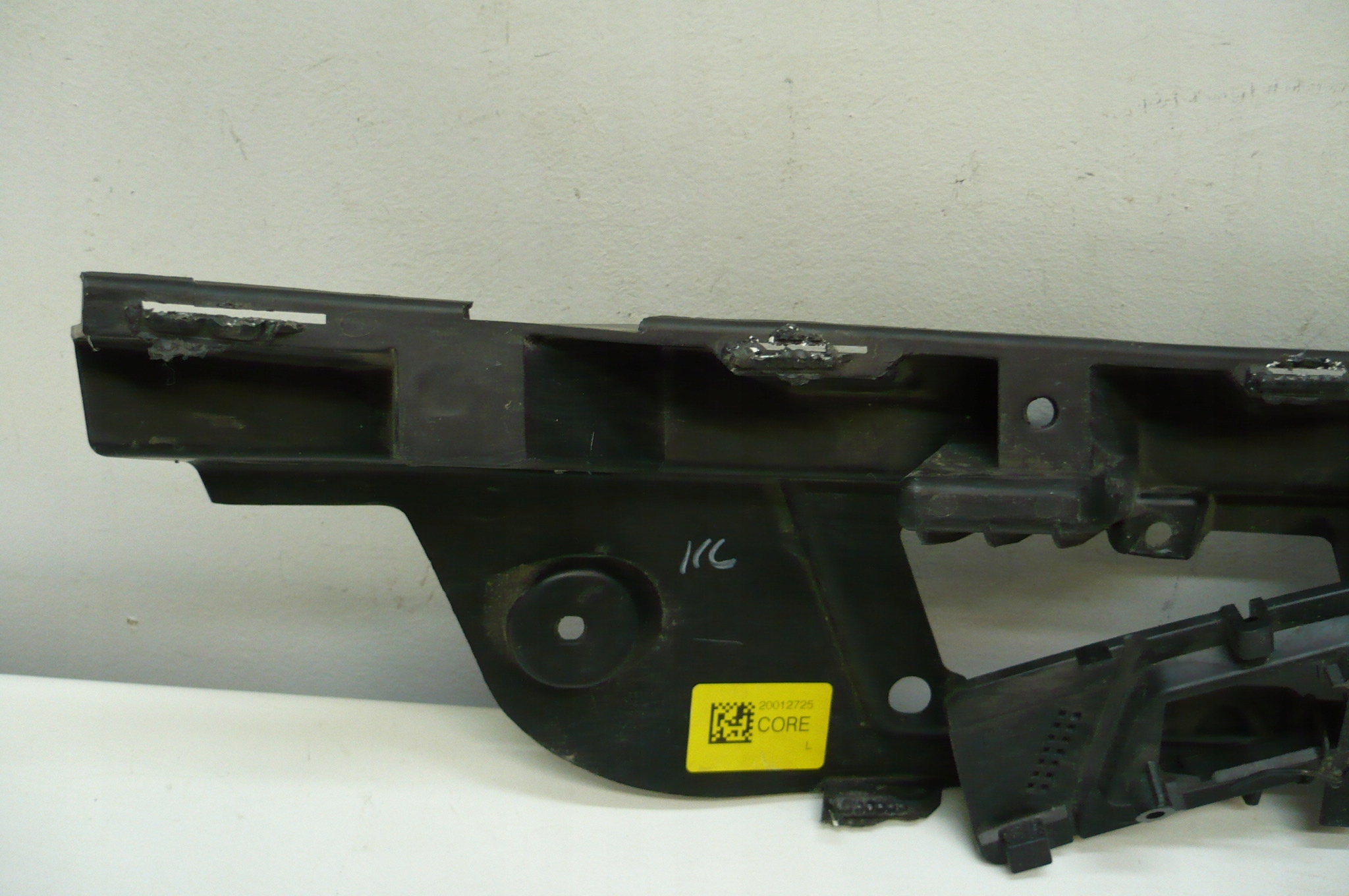 JAGUAR F-PACE 16- support holder of a bumper left front original