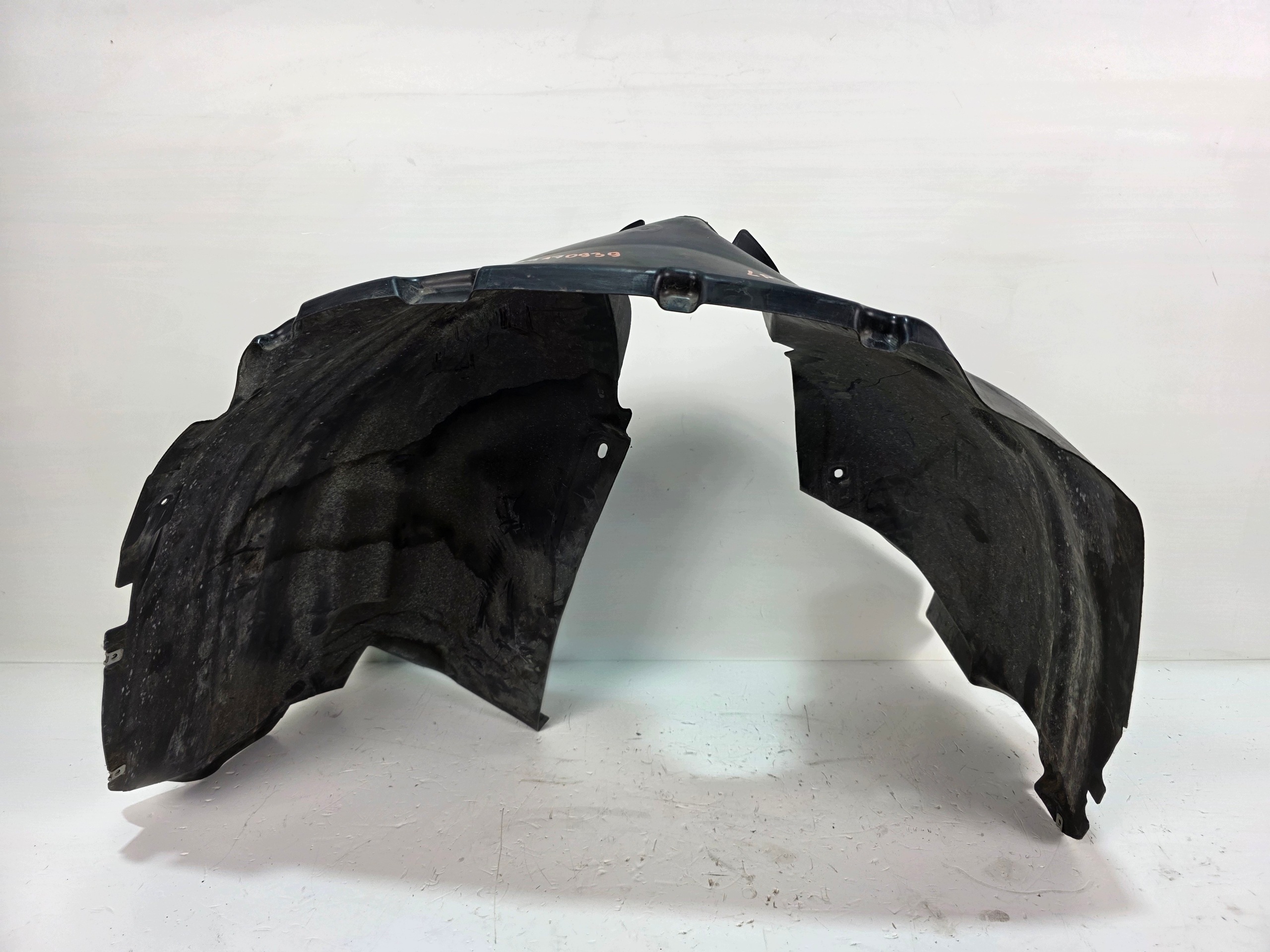 mudguard left front JEEP AVENGER 52170939
