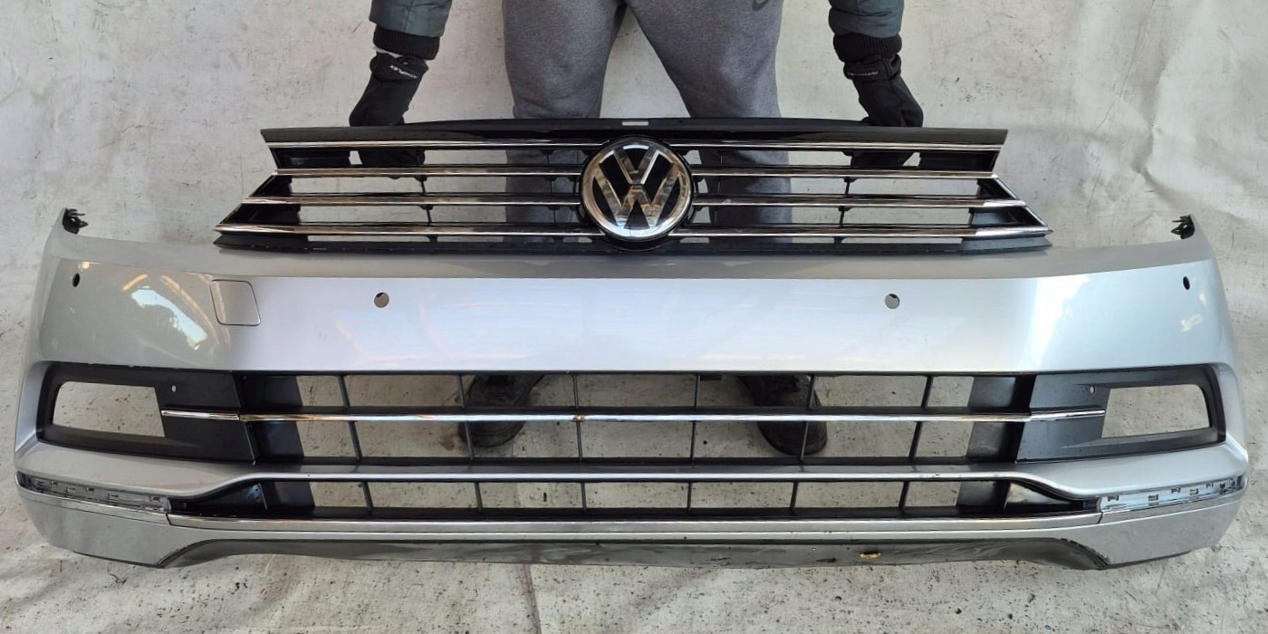 VW PASSAT B8 3G0 HIGHLINE 14- bumper front front PDC 3G0807221A