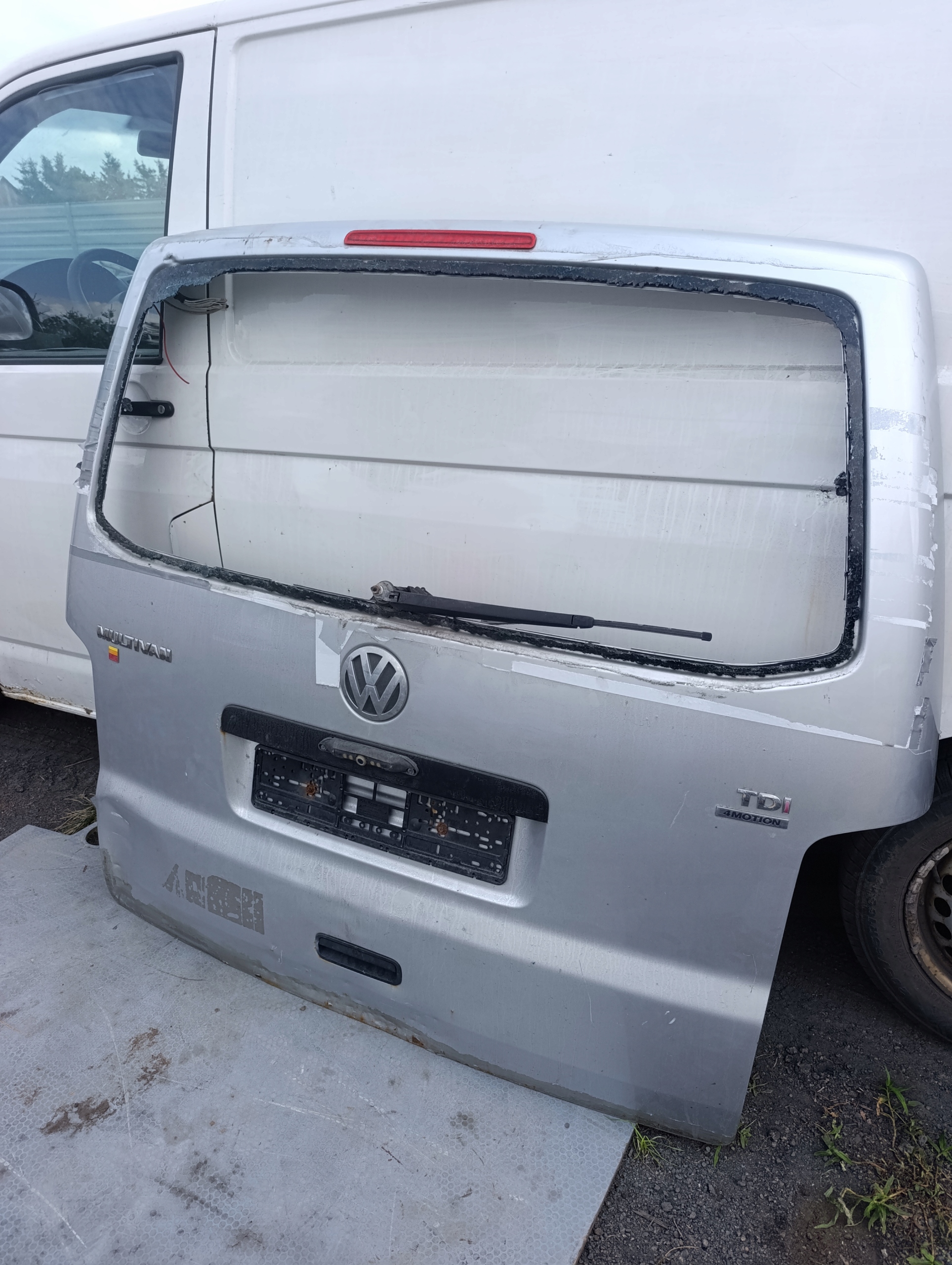 VW T5 T5 LIFT trunk door cover boot rear part complete