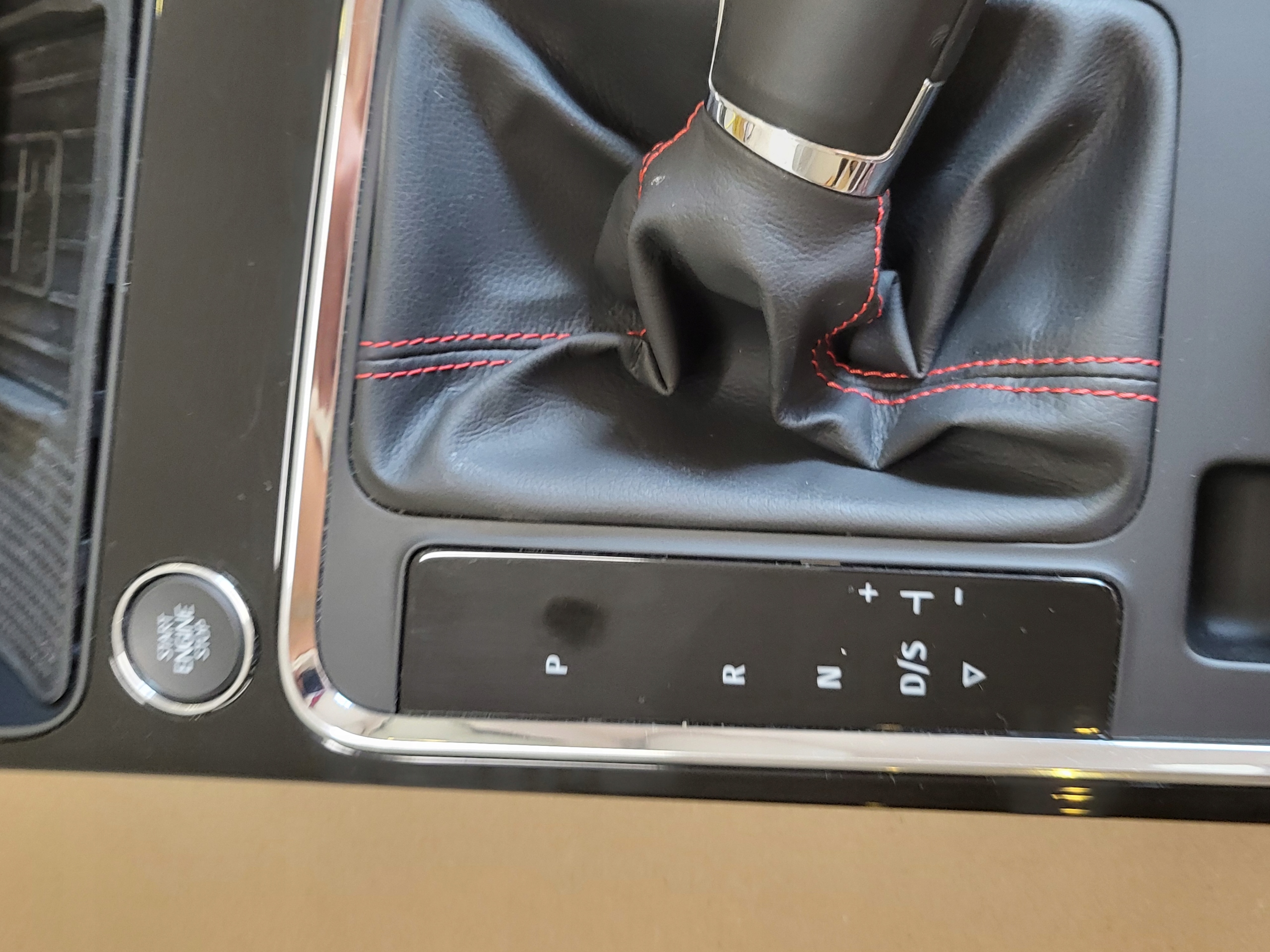 commandes tunnel moyenne LADOWARKA INDUKCYJNA SEAT ATECA CUPRA OE EU