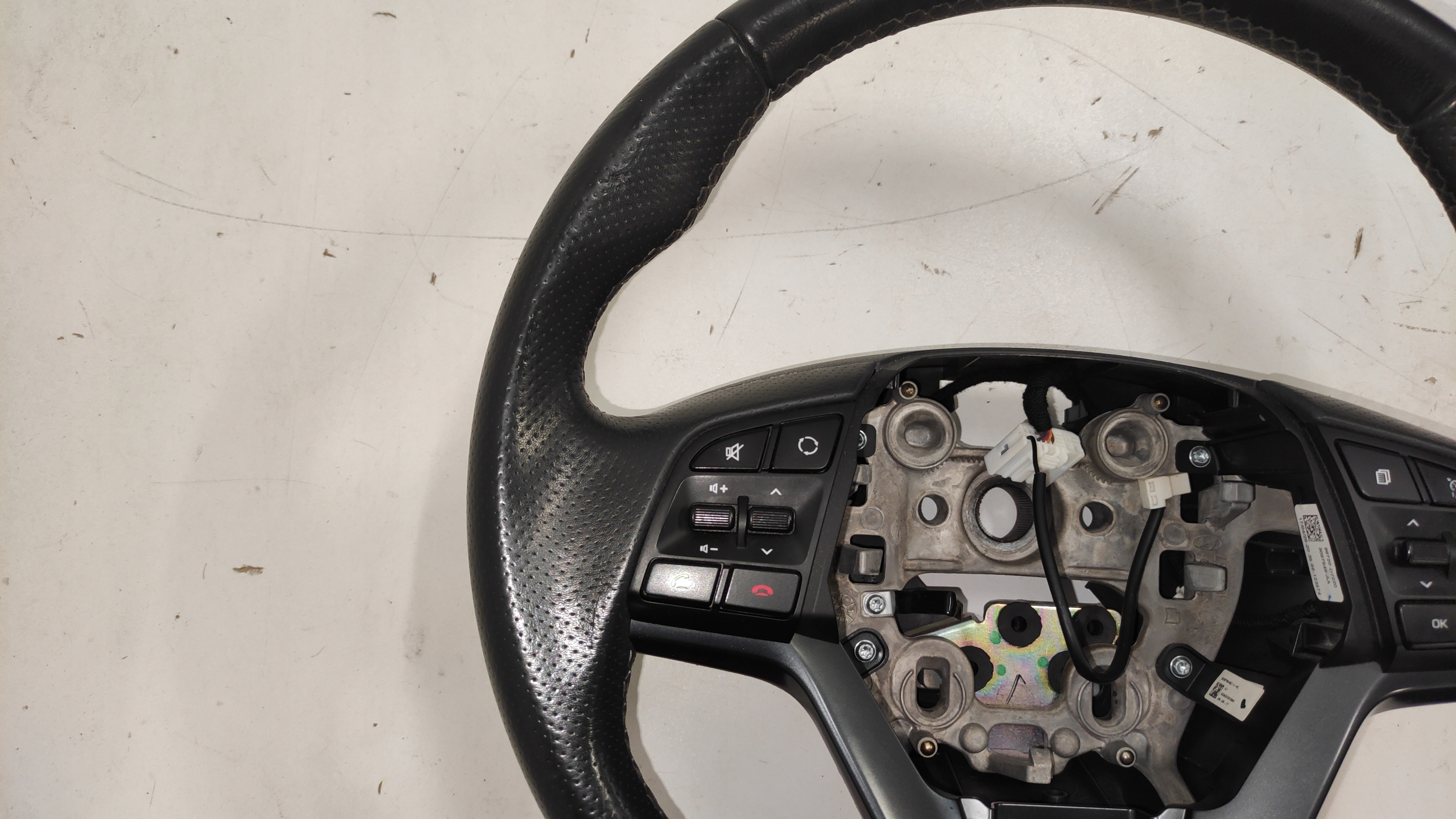 HYUNDAI TUCSON II LENKRAD LEDER TEMPOMAT