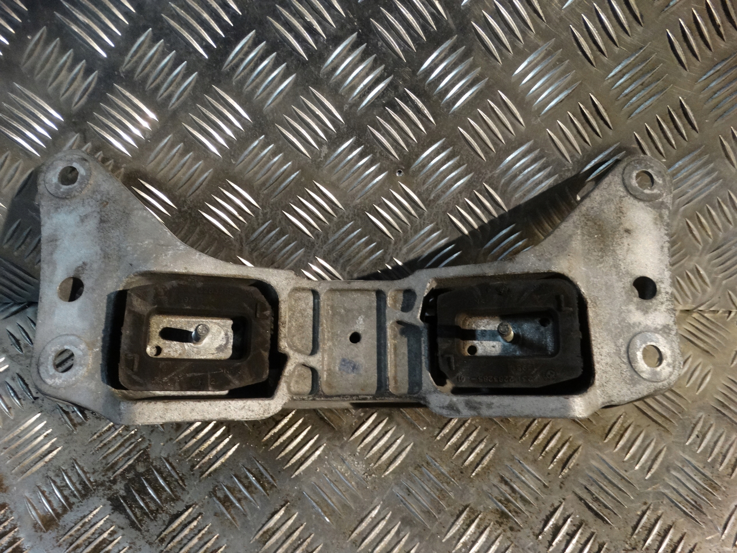 držač držač mjenjača BMW E90 E92 E93 M3 1