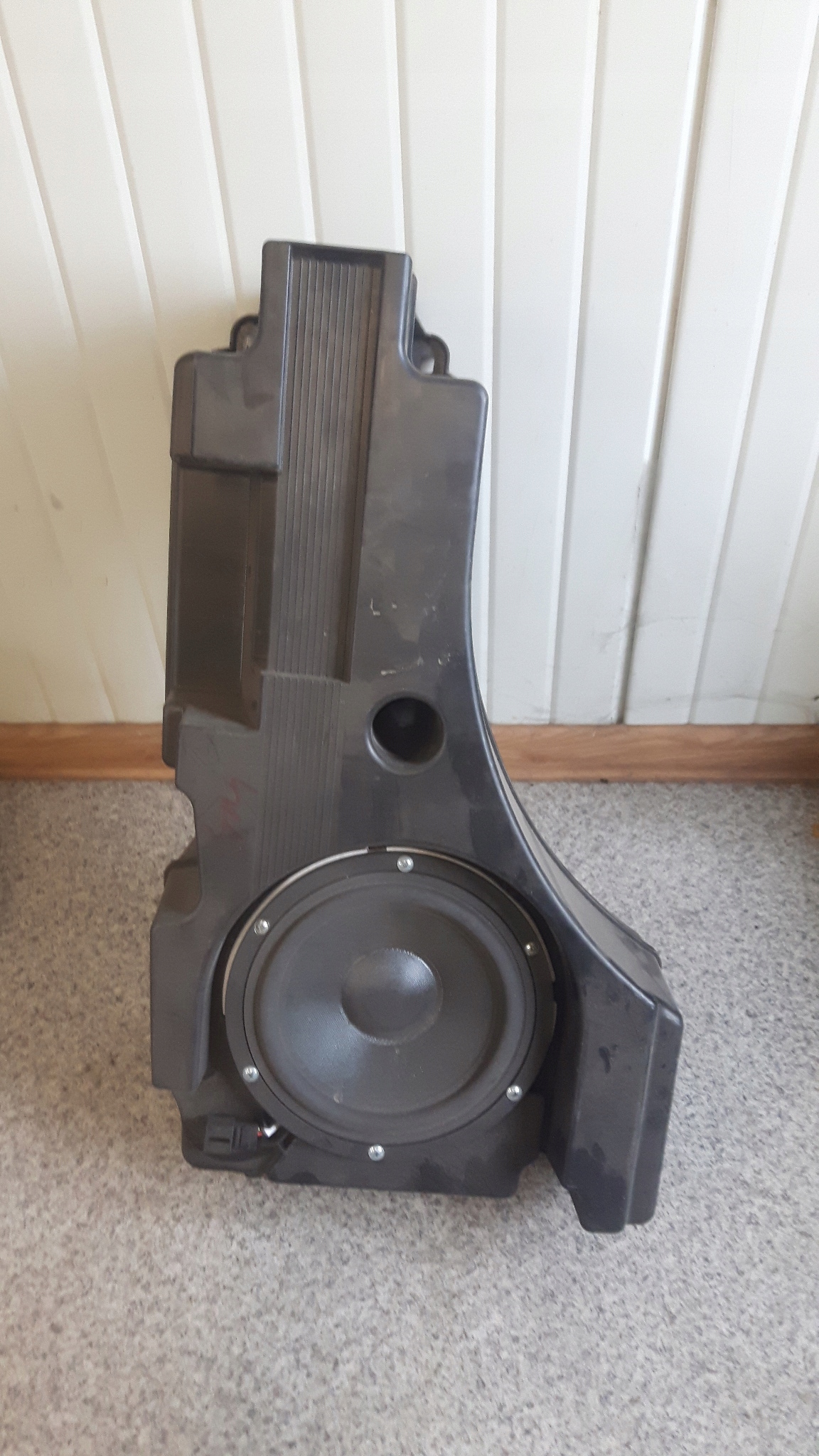 AUDI Q7 4M GŁOŚNIK SUBWOOFER BOSE 4M0035621A 4M0035621A za 999 zł z