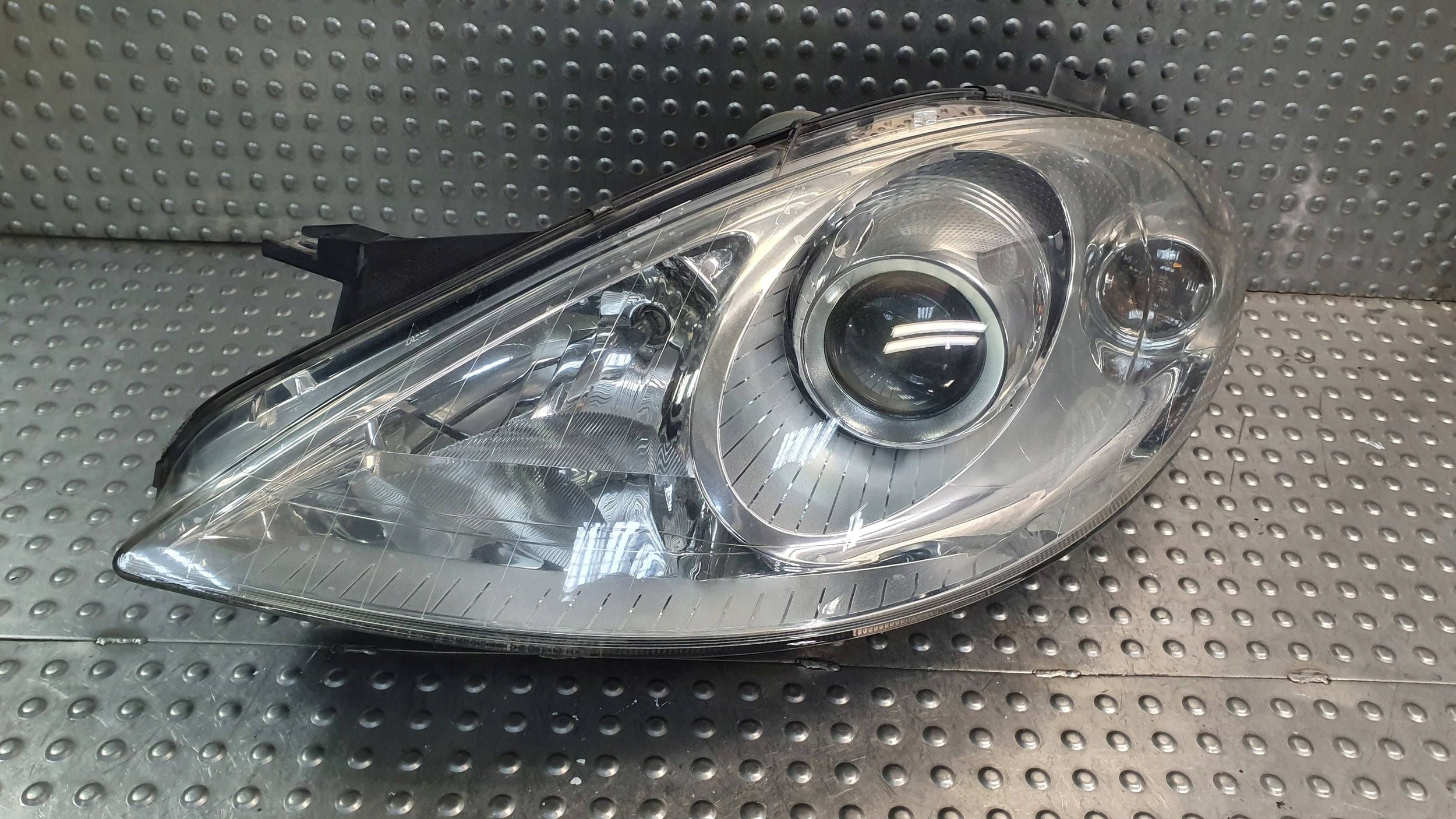 light front left MERCEDES A-KLASA W169 lens 04- 0301197211