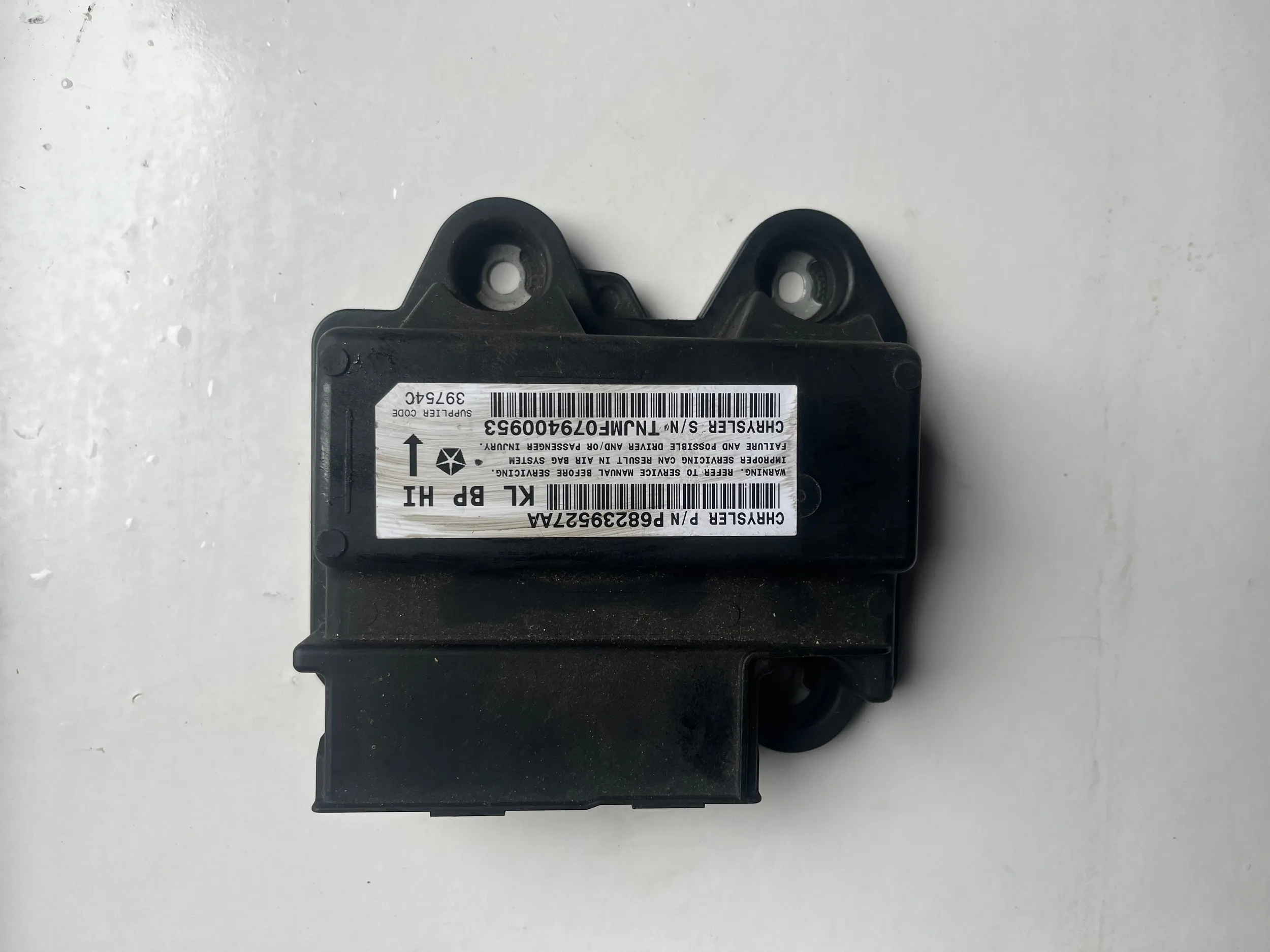 P68239527AA - JEEP CHEROKEE KL SENSOR МОДУЛЬ ВОДИТЕЛЯ AIR-BAG