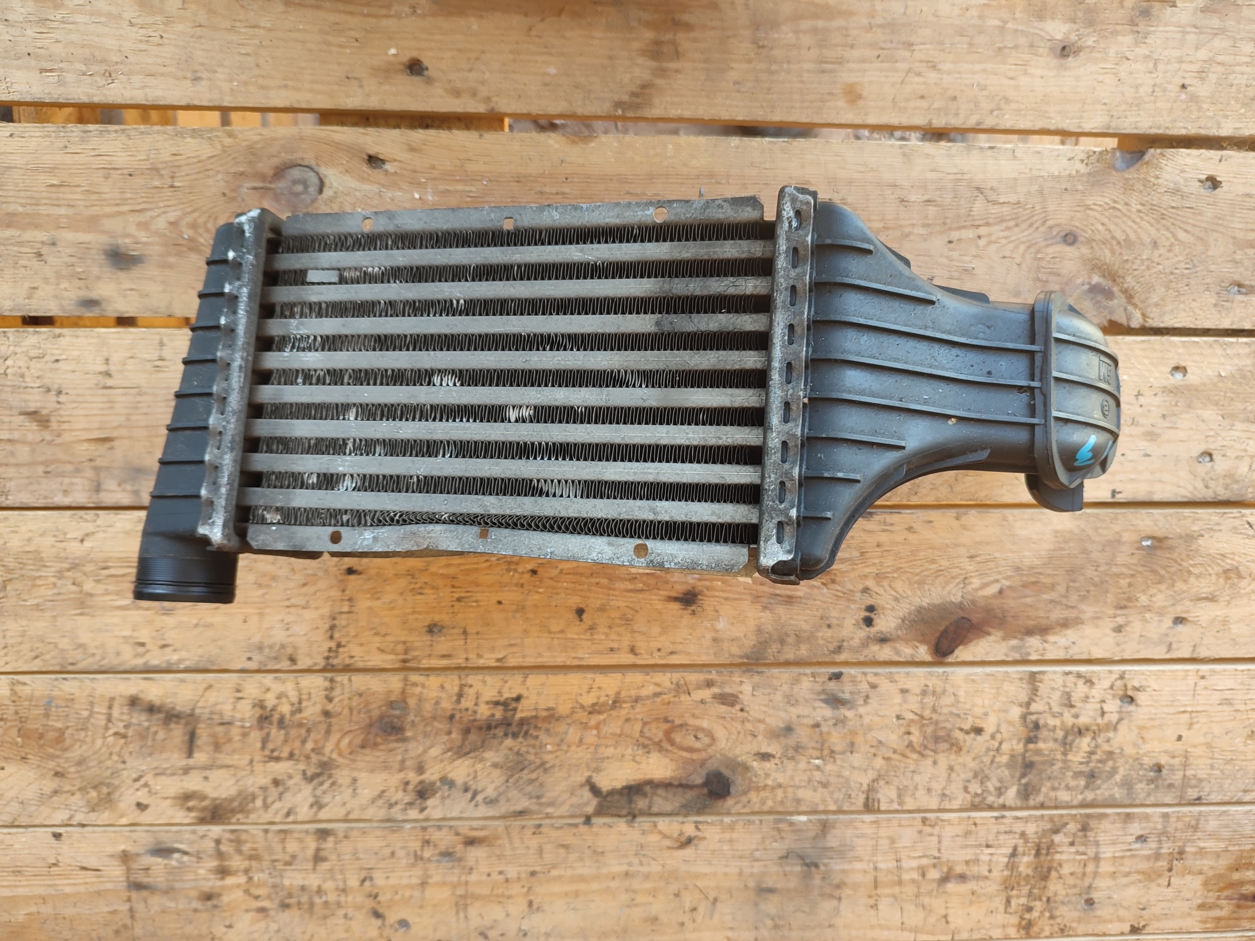 OPEL ZAFIRA A e Radiatore / Raffreddatore radiatore intercooler OE 24436438DF1