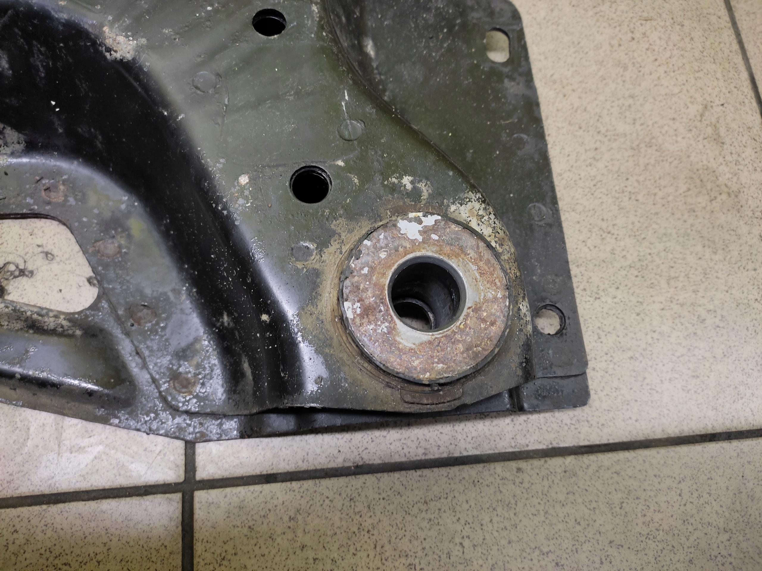 CITROEN C5 III 1.6 THP KOMBI subframe axle beam axle beam