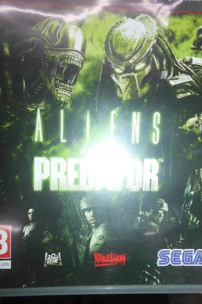 ［新品］Hunter Predator - Alien vs Predator Hot Toys Alien vs Predator Deluxe 12