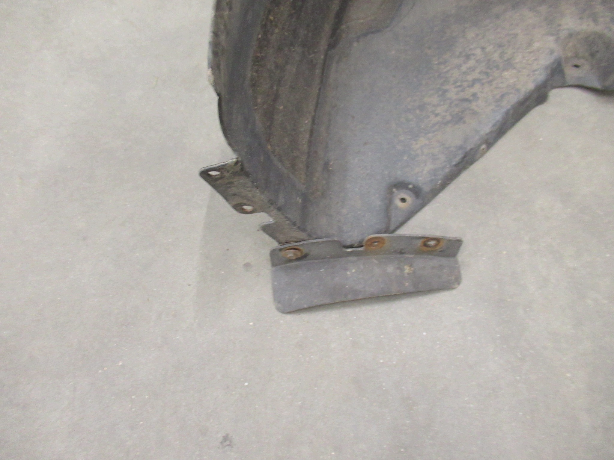 mudguard cover wheels left left rear part BMW 5 e60 sedan