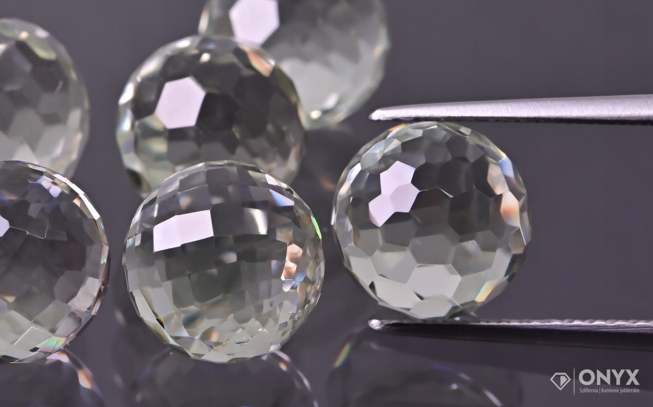 Prasiolit fasetovaná kulička 9 mm