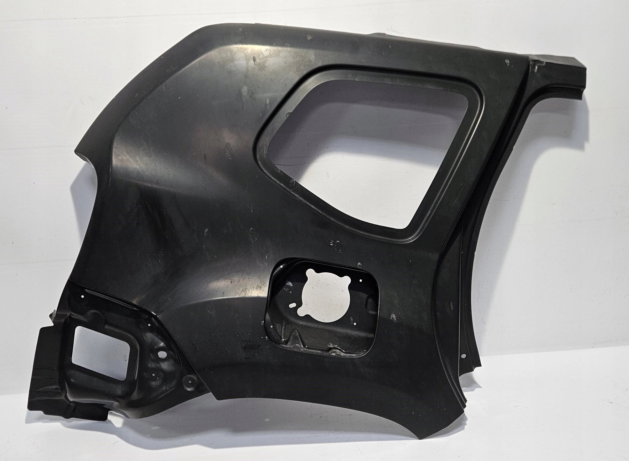 BŁOTNIK PRAWY TYŁ DACIA DUSTER I 09- ORYGINAŁ