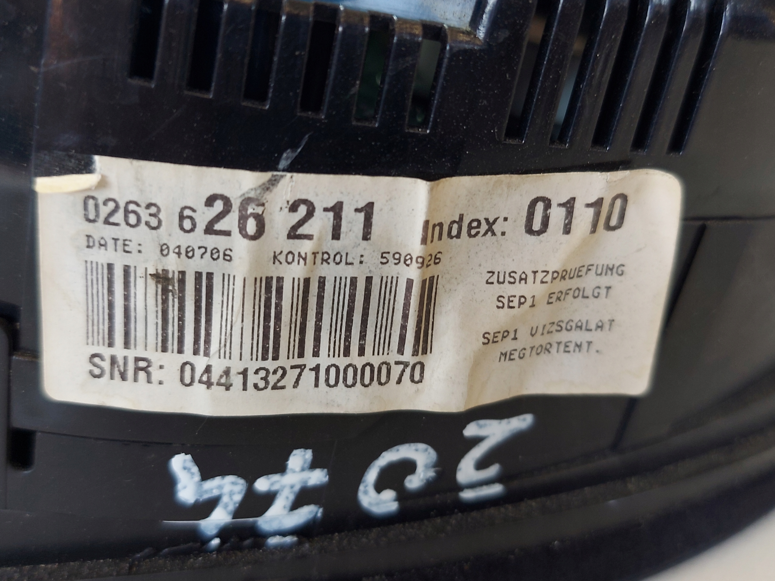 dials clock A4 B7 2.7 TDI 0263626211