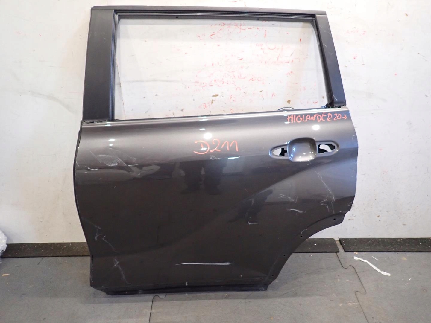 door rear part rear. left TOYOTA HIGHLANDER 2019