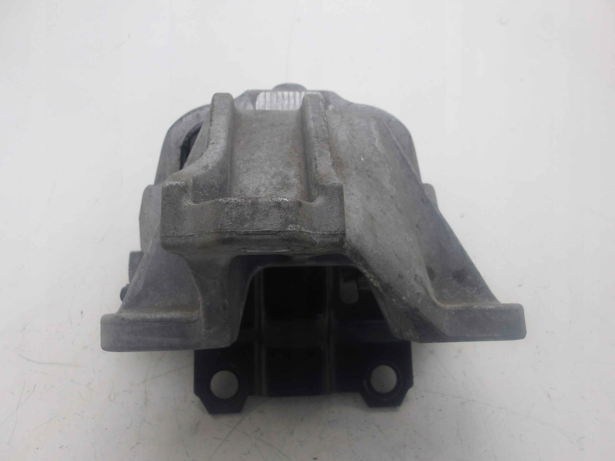 MITSUBISHI OUTLANDER III LIFT 16-20 2.2 DI-D holder engine mount left OE