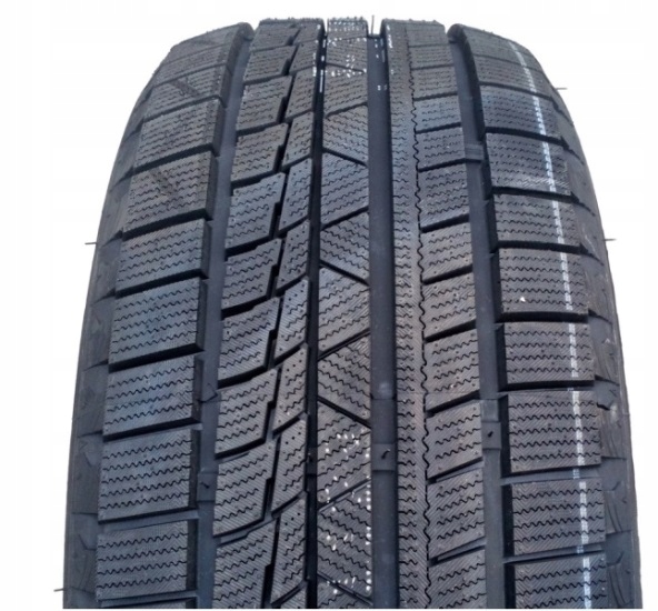 4x245/50R18 104V XL Firemax FM805+ nowe opony zimowe Ciche