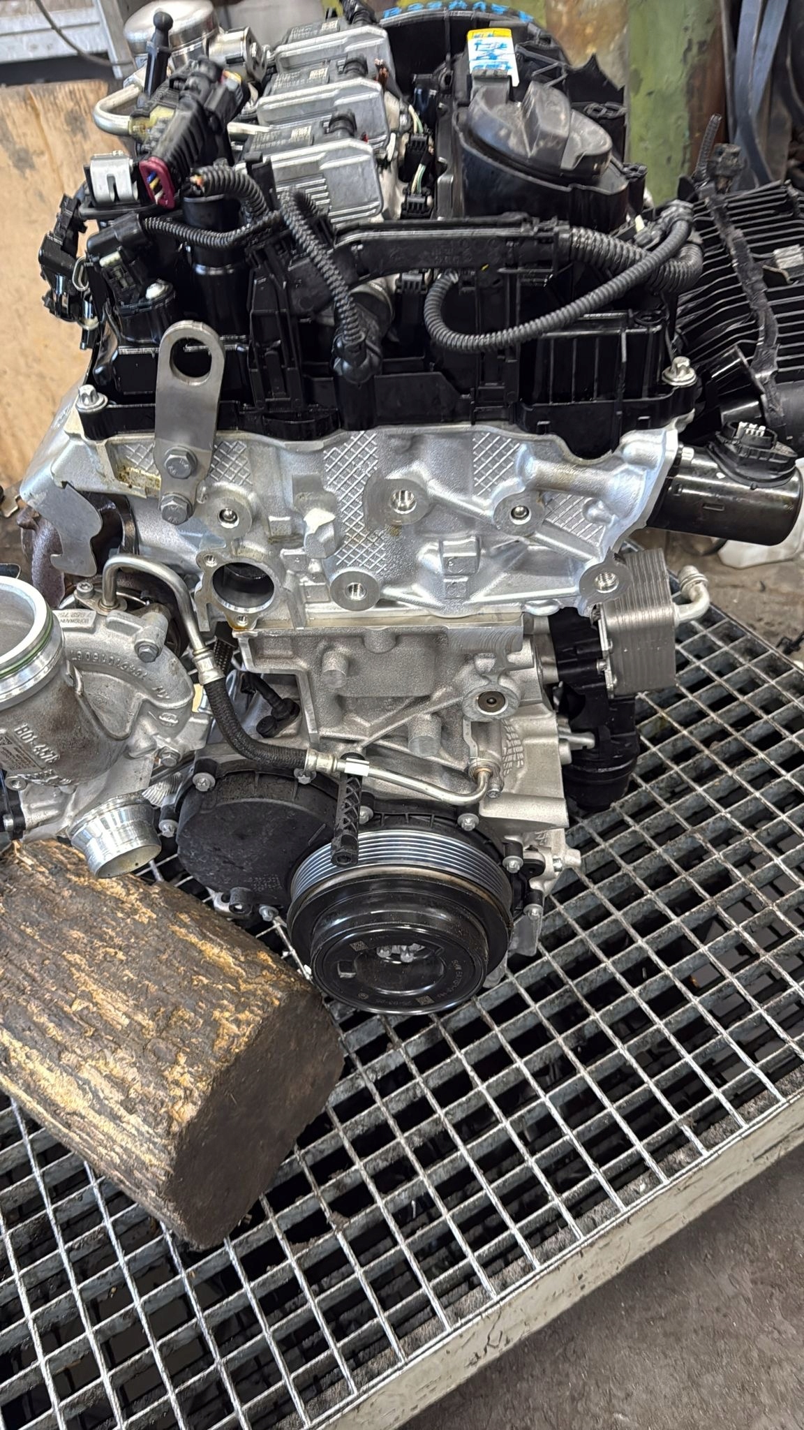 engine complete BMW B38A15P 4TYS KM