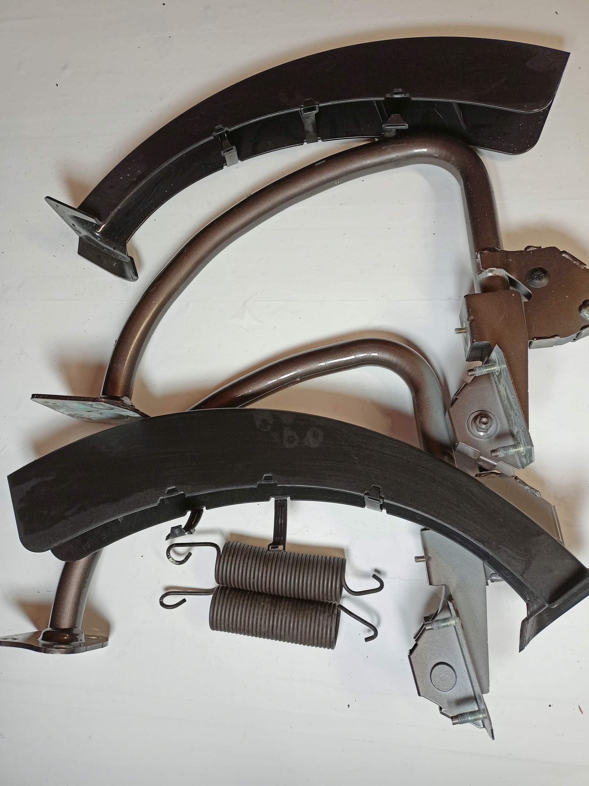 MASERATI GHIBLI 14 + ПЕТЛЯ КРЫШКИ БАГАЖНИКА ЛЕВАЯ