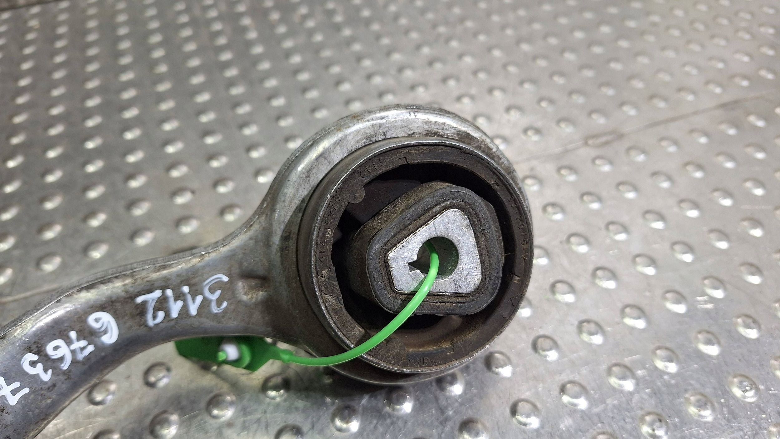 Querlenker links vorne 6763703 BMW E81 E82 E87 E88 E89 E90 E91 E92 E93 X1 E84
