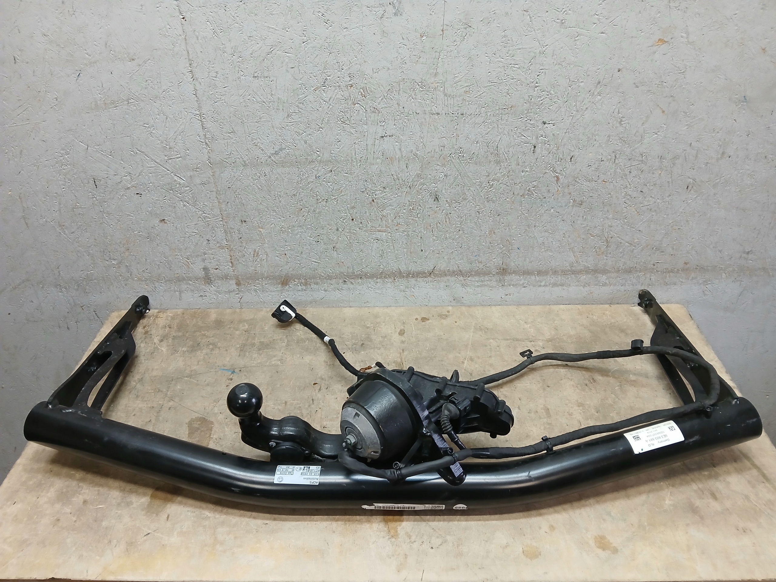 tow SKODA OCTAVIA IV 4 5E3803881A