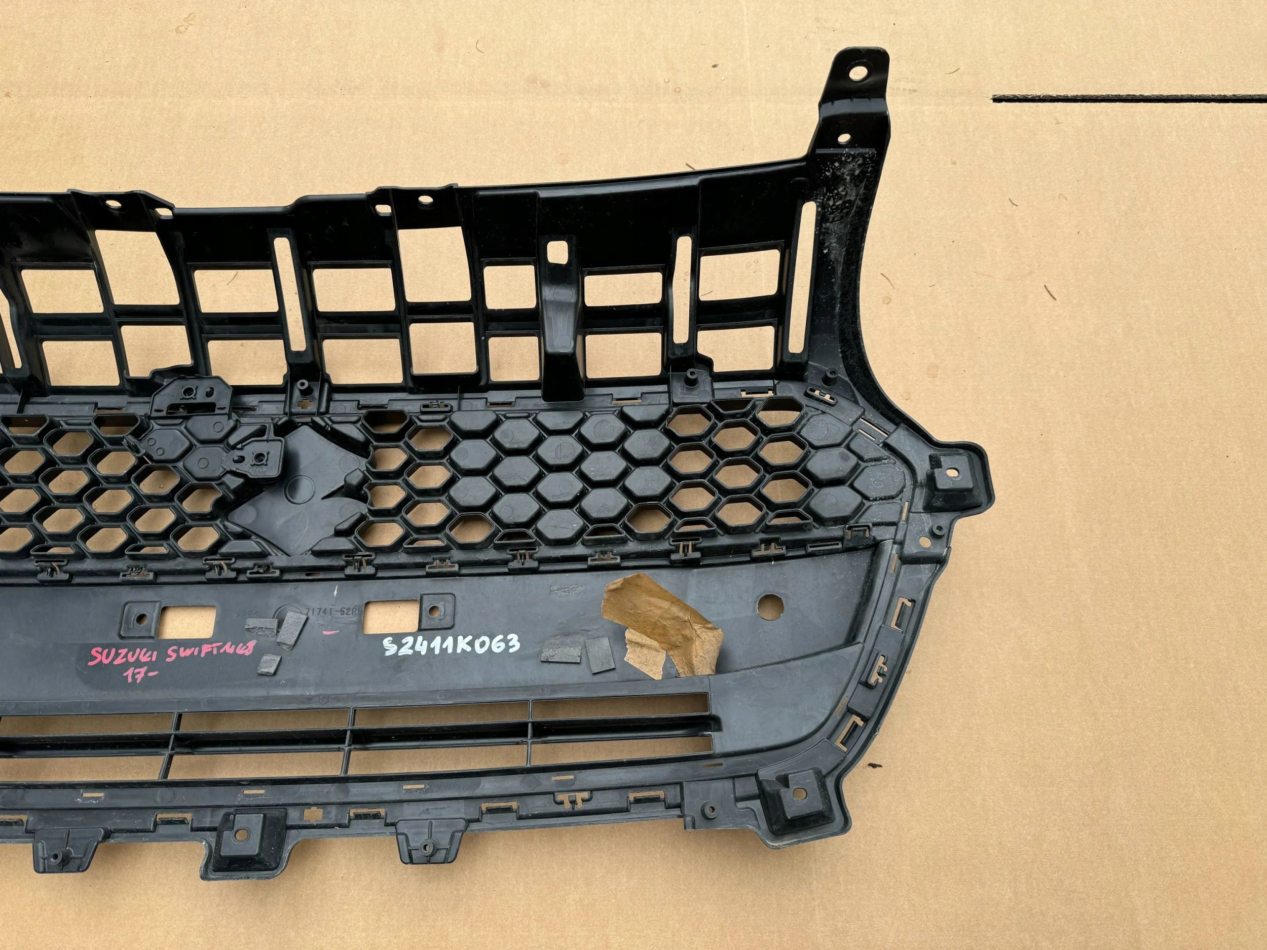 Suzuki Swift I AA Kühlergrill FRONTGRILL Kühlergitter 7174152R5S241 - Thumbnail 8