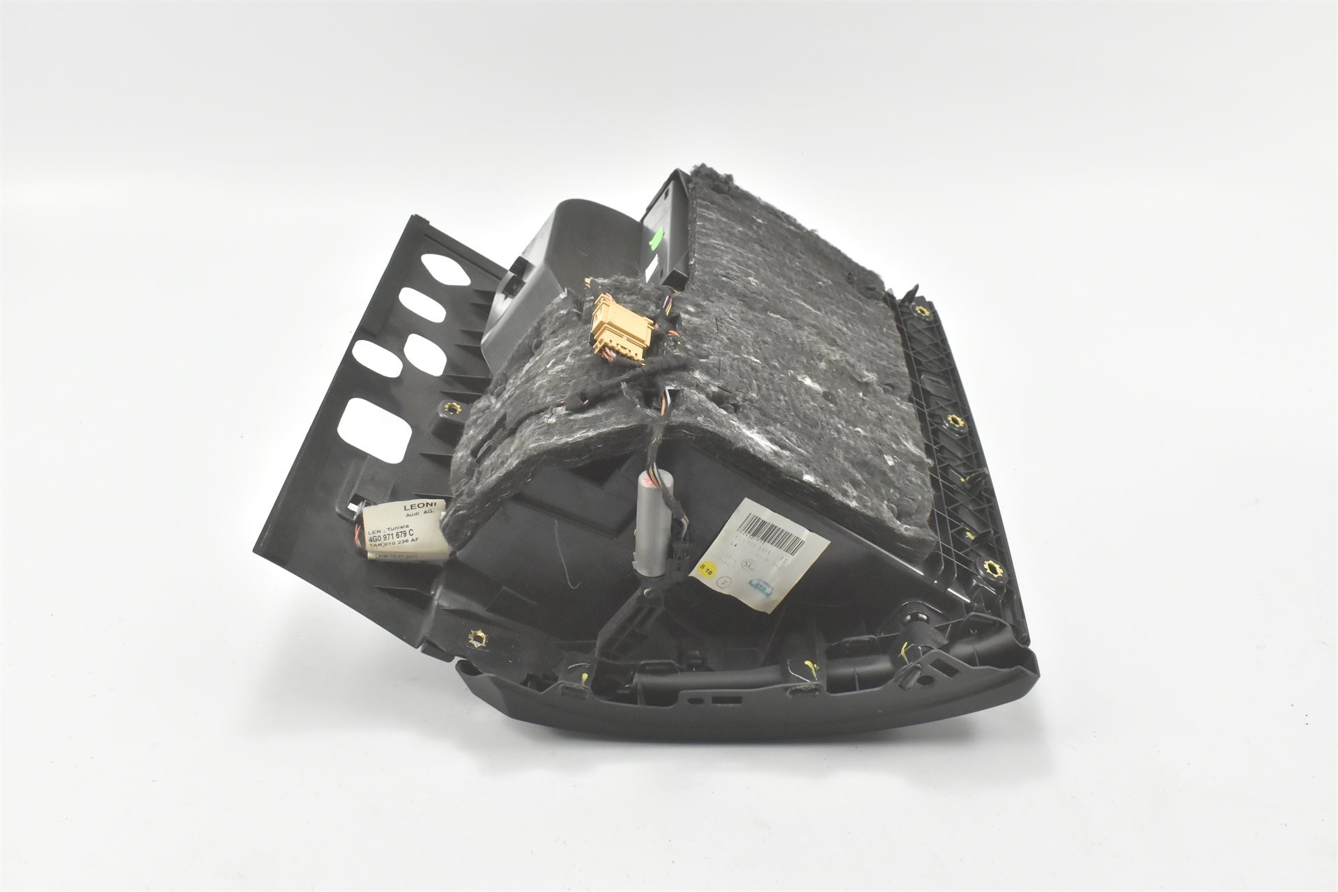 SCHOWEK PASAŻERA 4G2857035 AUDI A6 C7 A6 4G UK Producent części Audi