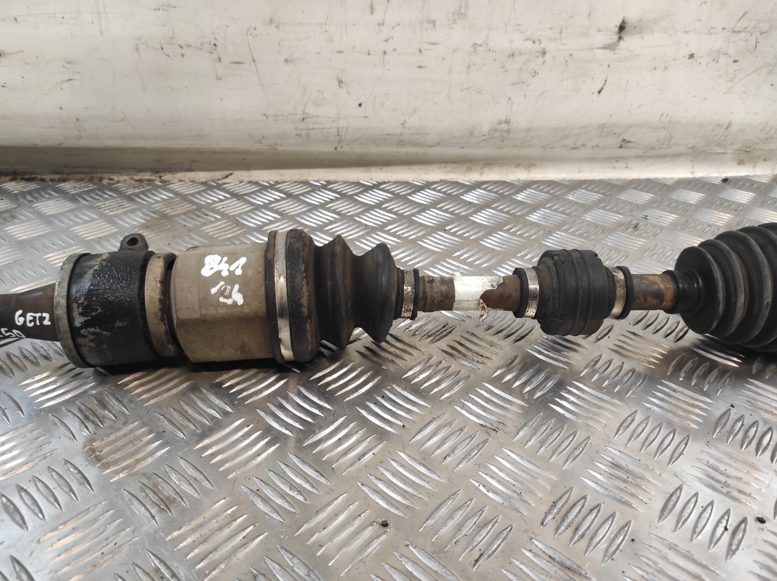 semi-axis right HYUNDAI GETZ 1.5 DIESEL D 2004 R