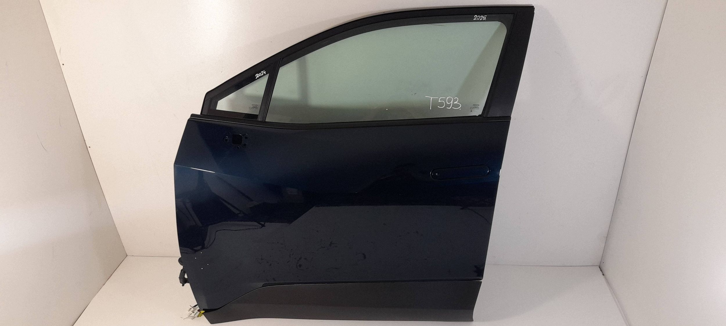Toyota C-HR II 2025r door front left 2YB (T593)