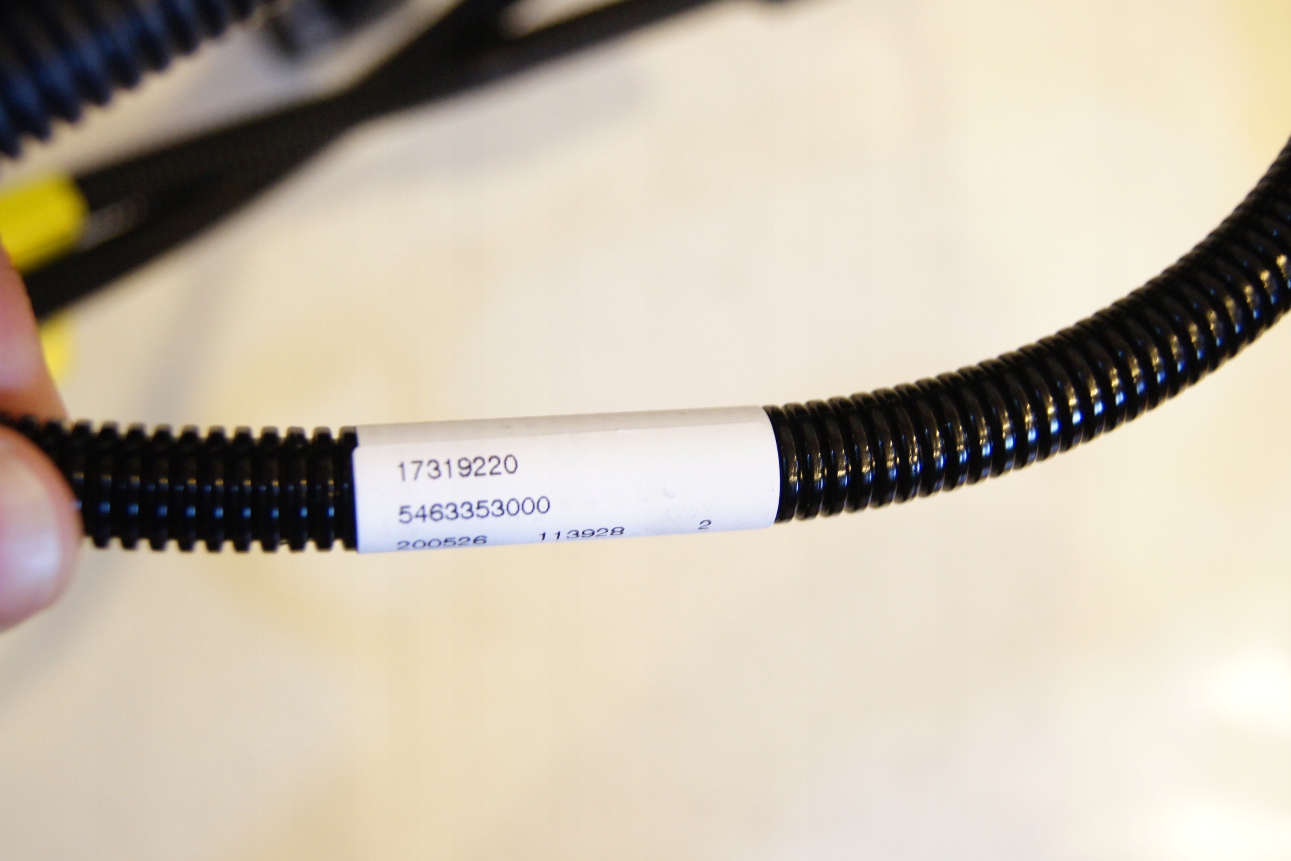 Volvo koparka koparko ladowarka adblue 17319220 Parts manufacturer Volvo original OE