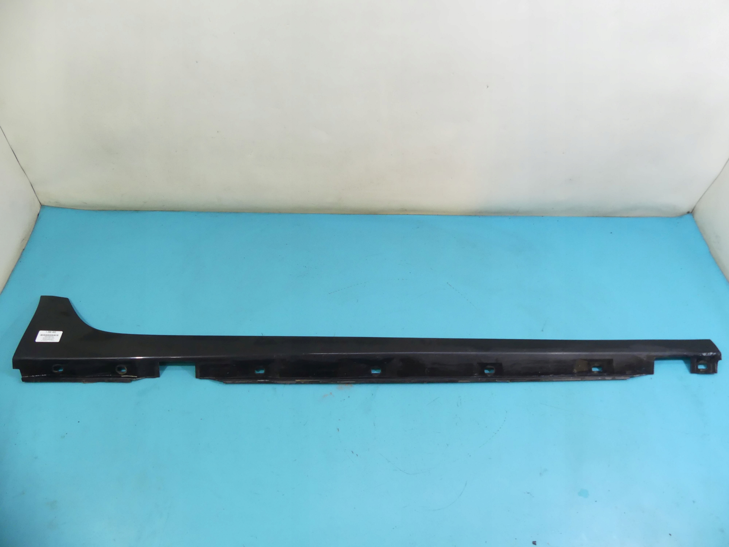 НАКЛАДКА ПОРОГА ПРАВА Ly8x AUDI A6 C7g0853856g