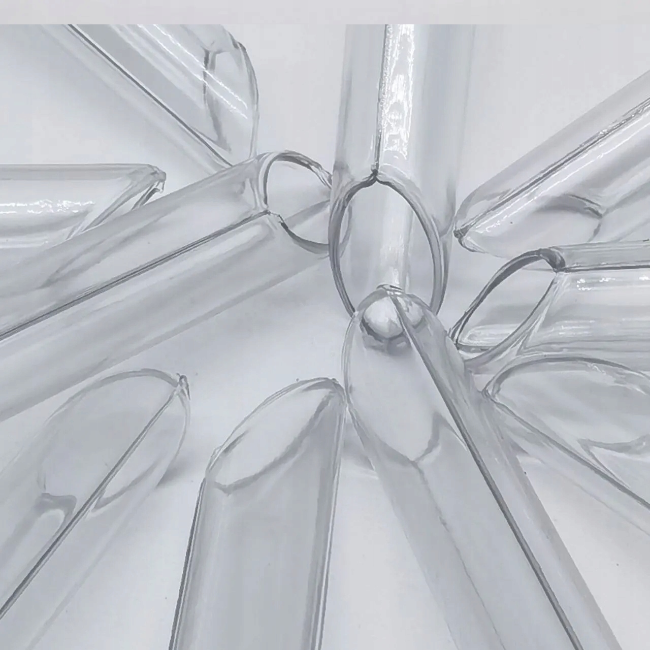 KULE NAWADNIAJĄCE DO KWIATÓW ROŚLIN DOZOWNIK WODY NAWADNIACZ 8szt Marka inna