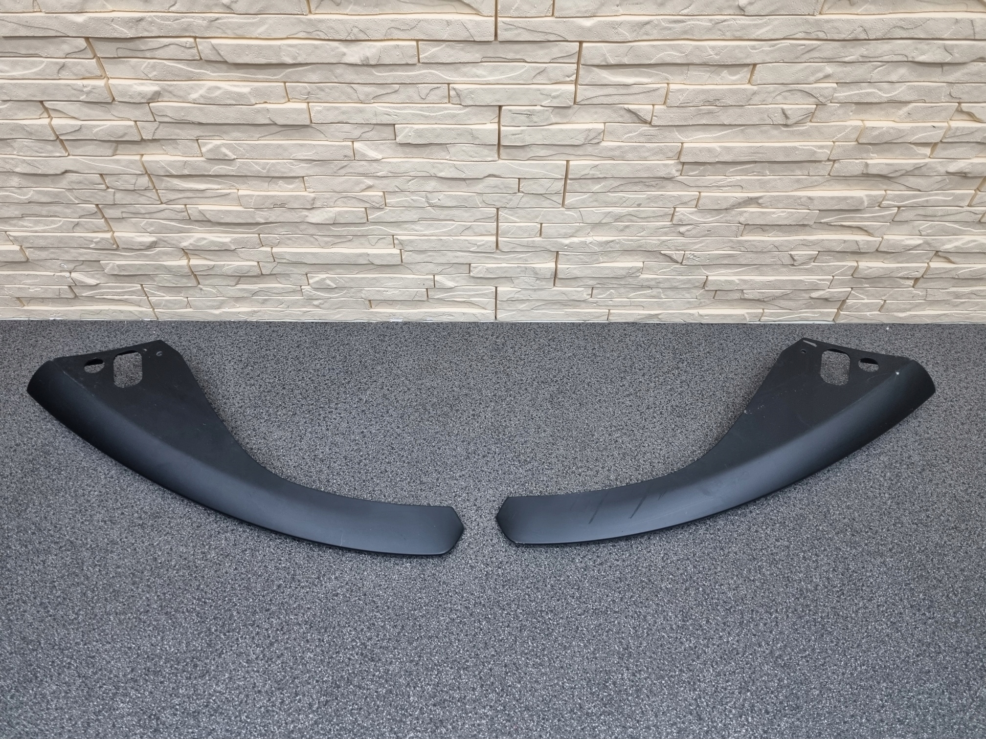 ФЕРРАРИ 812 РАКЕТА МОЛДИНГИ, НАКЛАДКИ НАКЛАДКА БАМПЕР ПЕРЕД