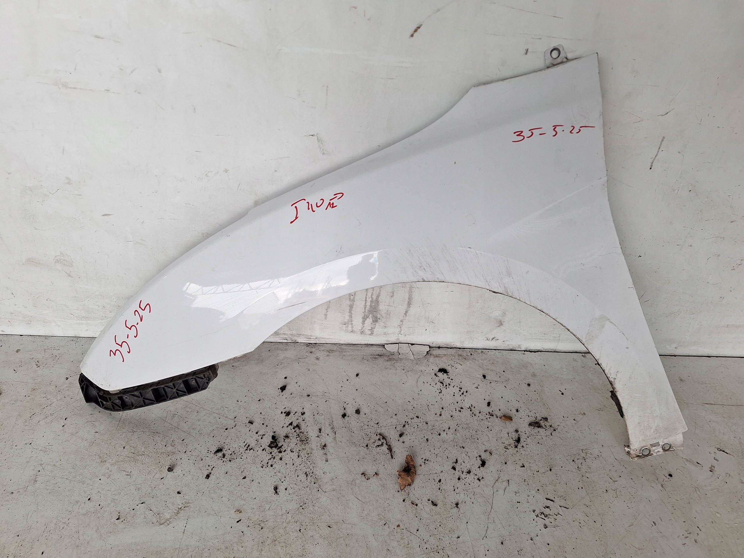 HYUNDAI I40 12-> Aile Gauche